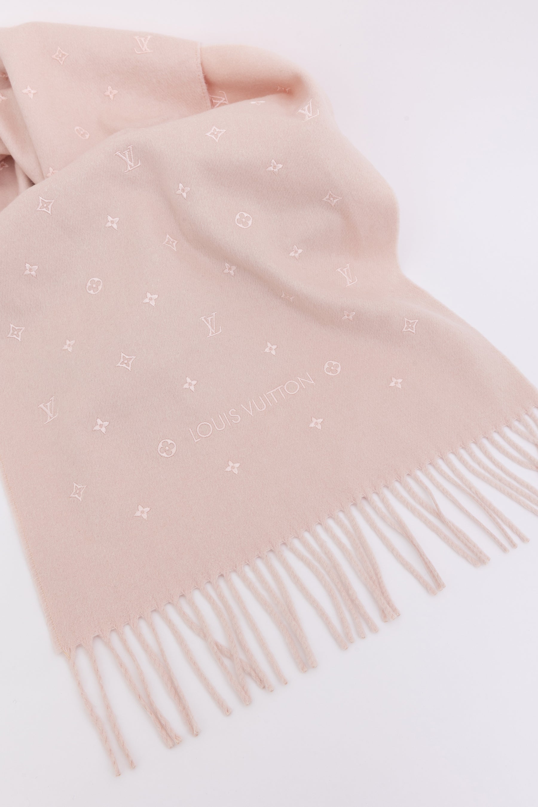 LV Stellar Scarf