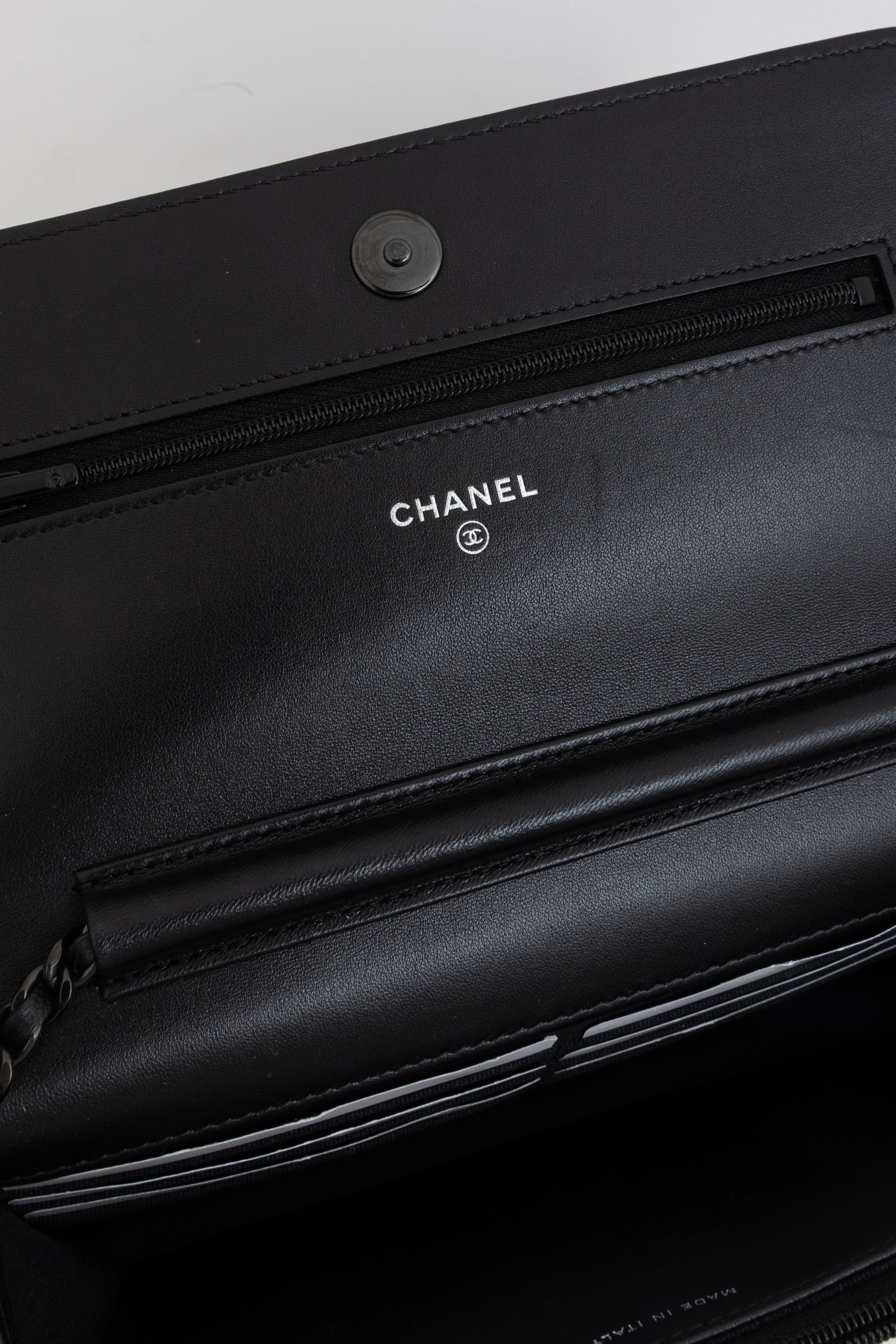 So Black Wallet on Chain
