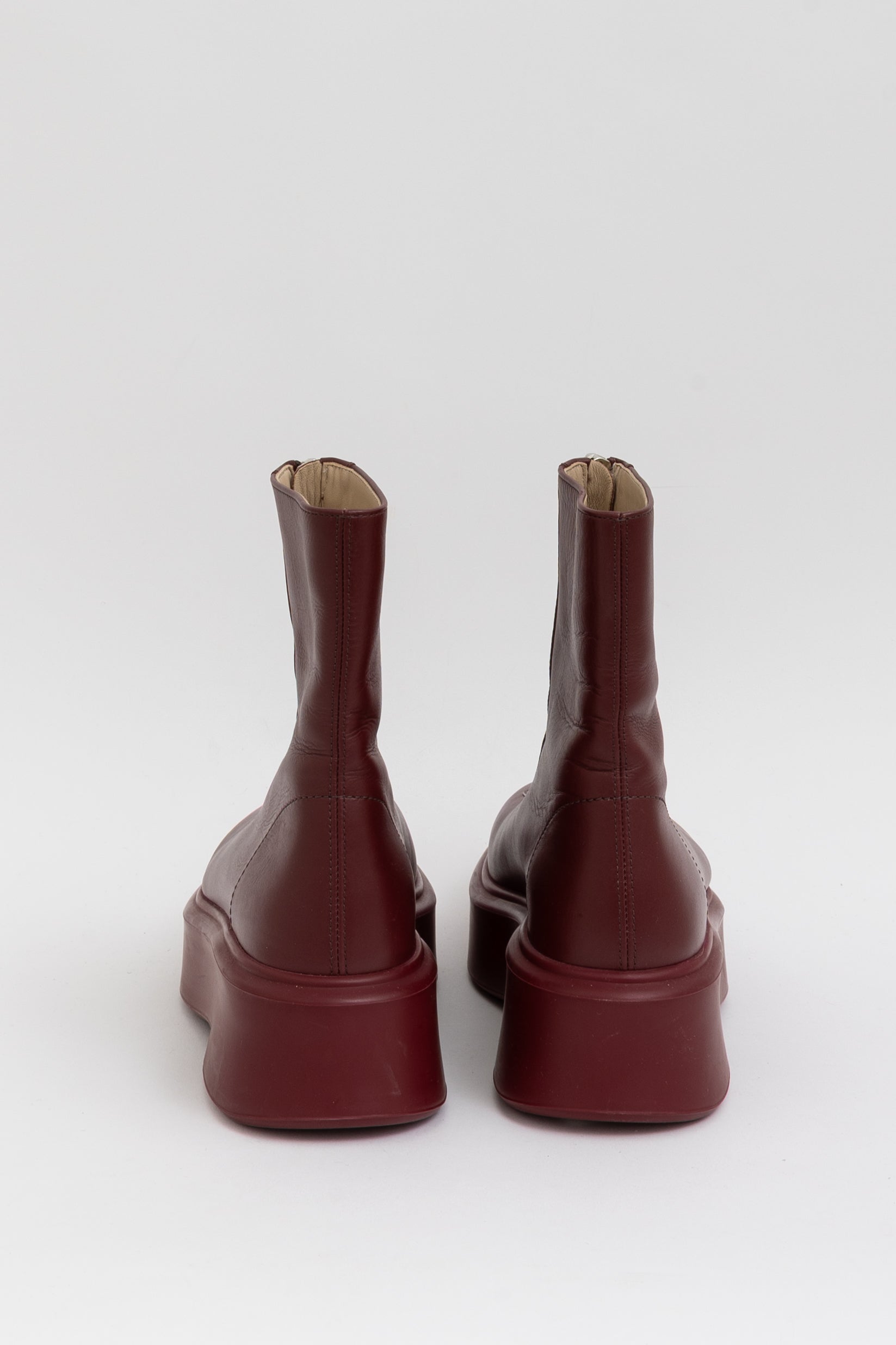 Zipped Boot I Leather