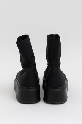 Zipped Boot I Nylon
