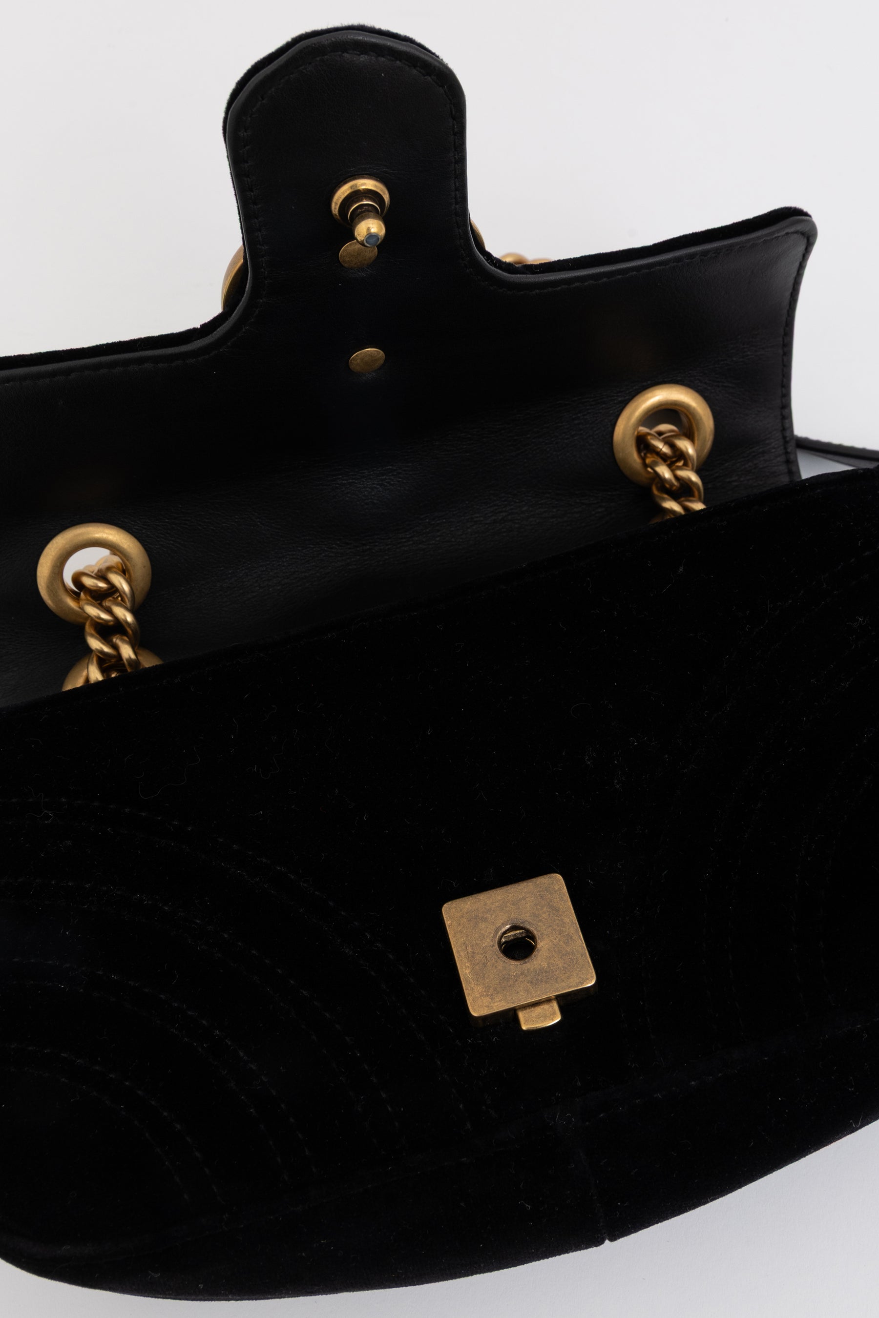 GG Marmont Mini Shoulder Bag