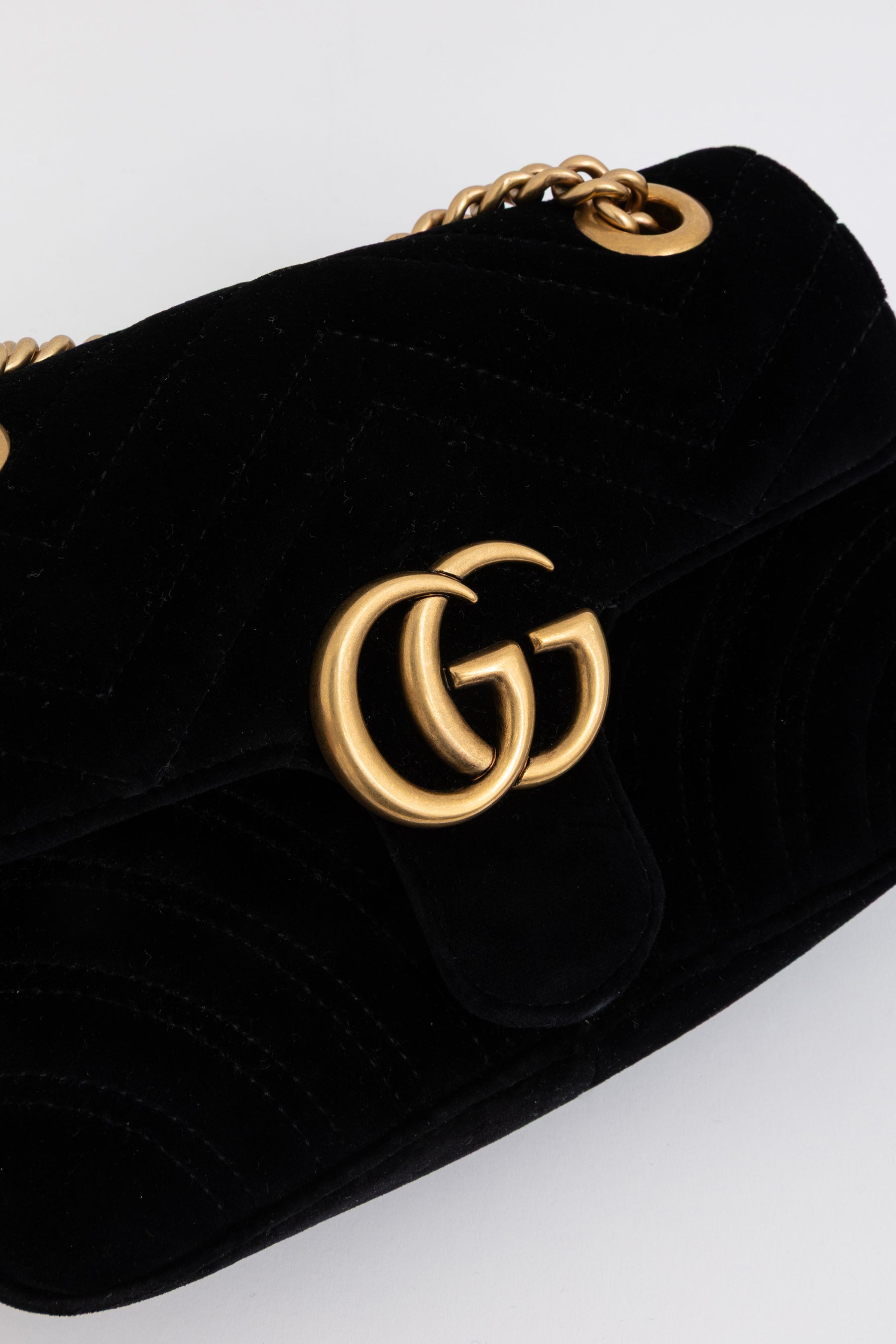GG Marmont Mini Shoulder Bag