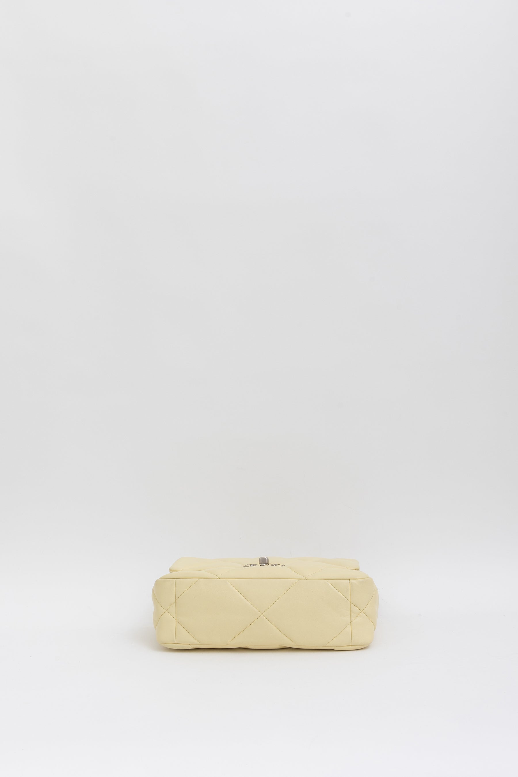 Medium 19 Bag