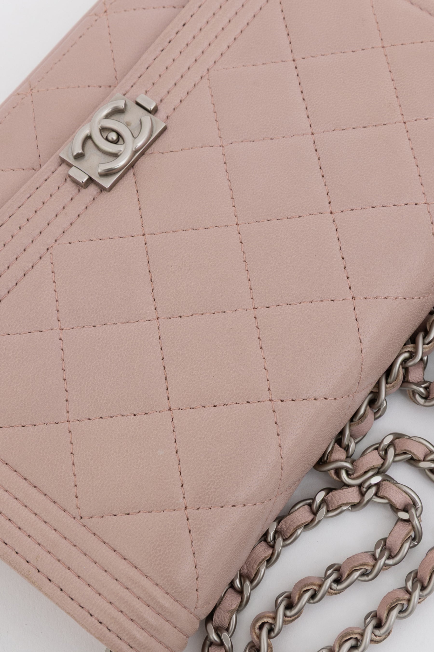Boy Wallet on Chain