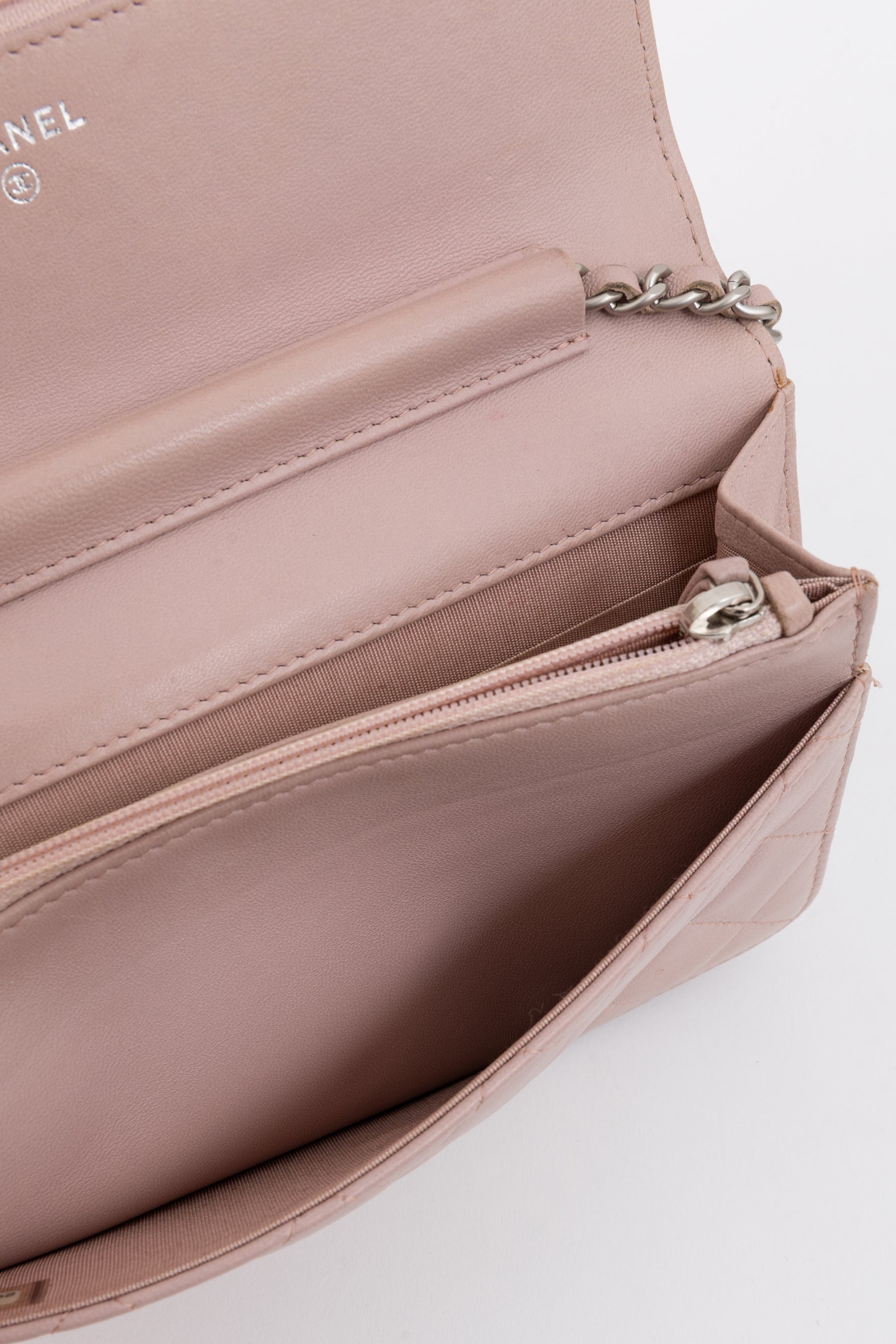 Boy Wallet on Chain