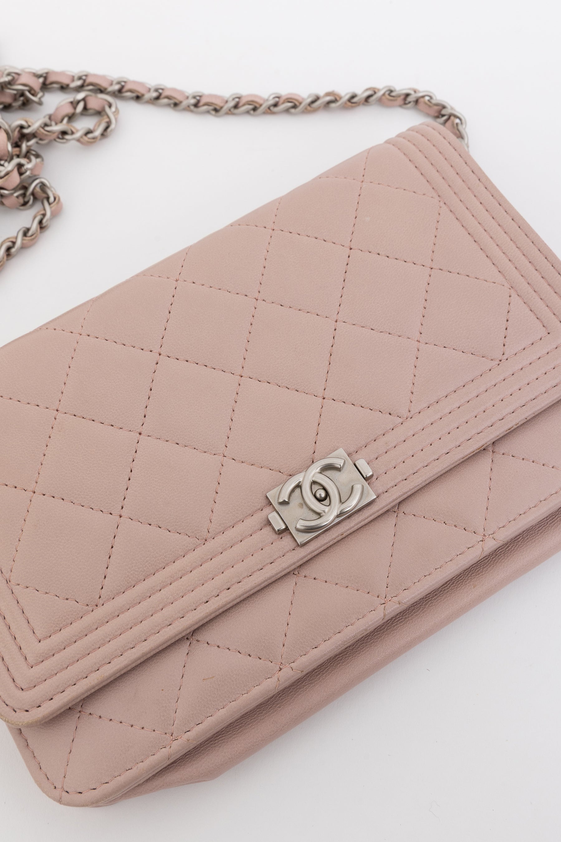 Boy Wallet on Chain