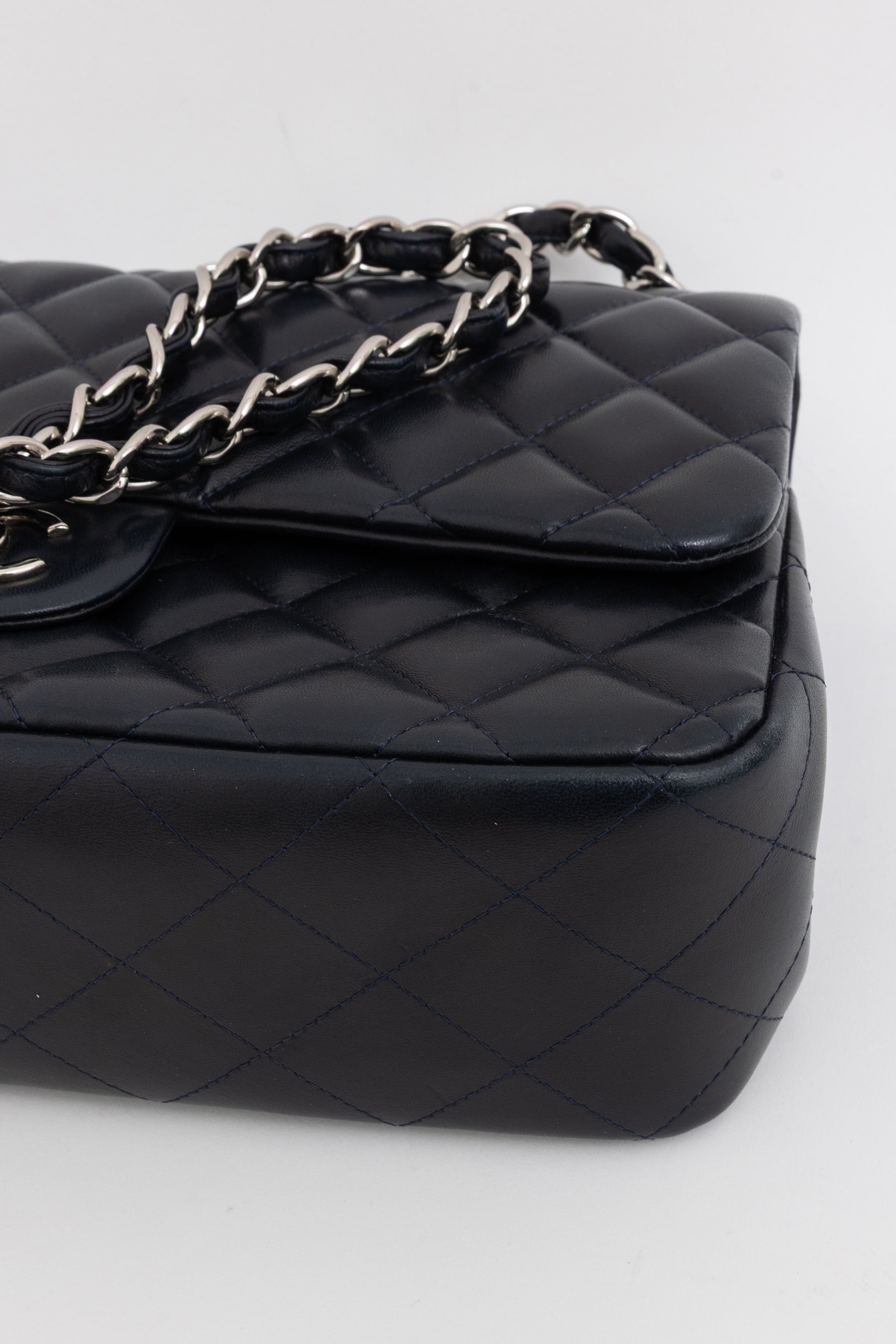 Jumbo Classic Double Flap Bag