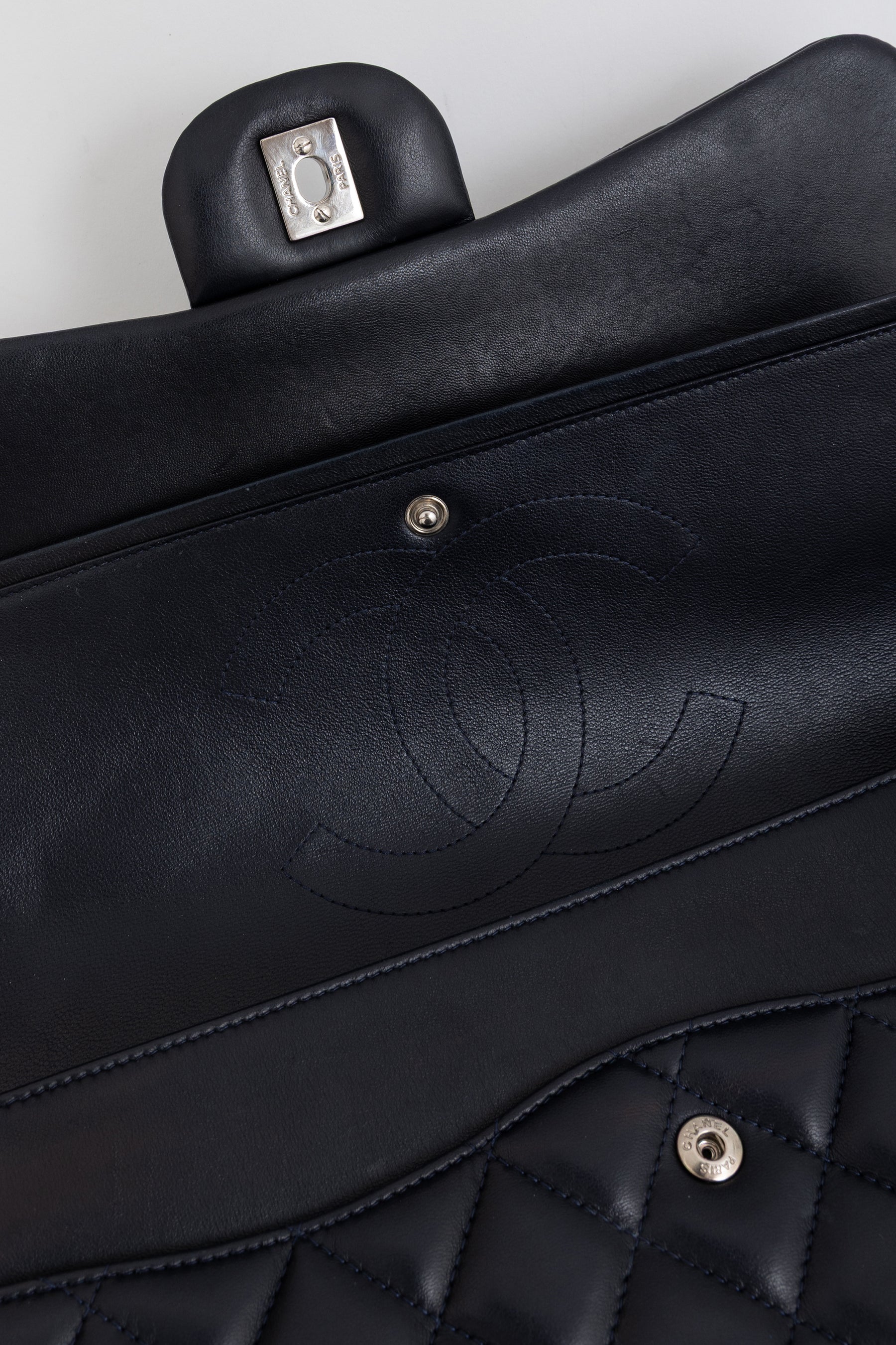 Jumbo Classic Double Flap Bag