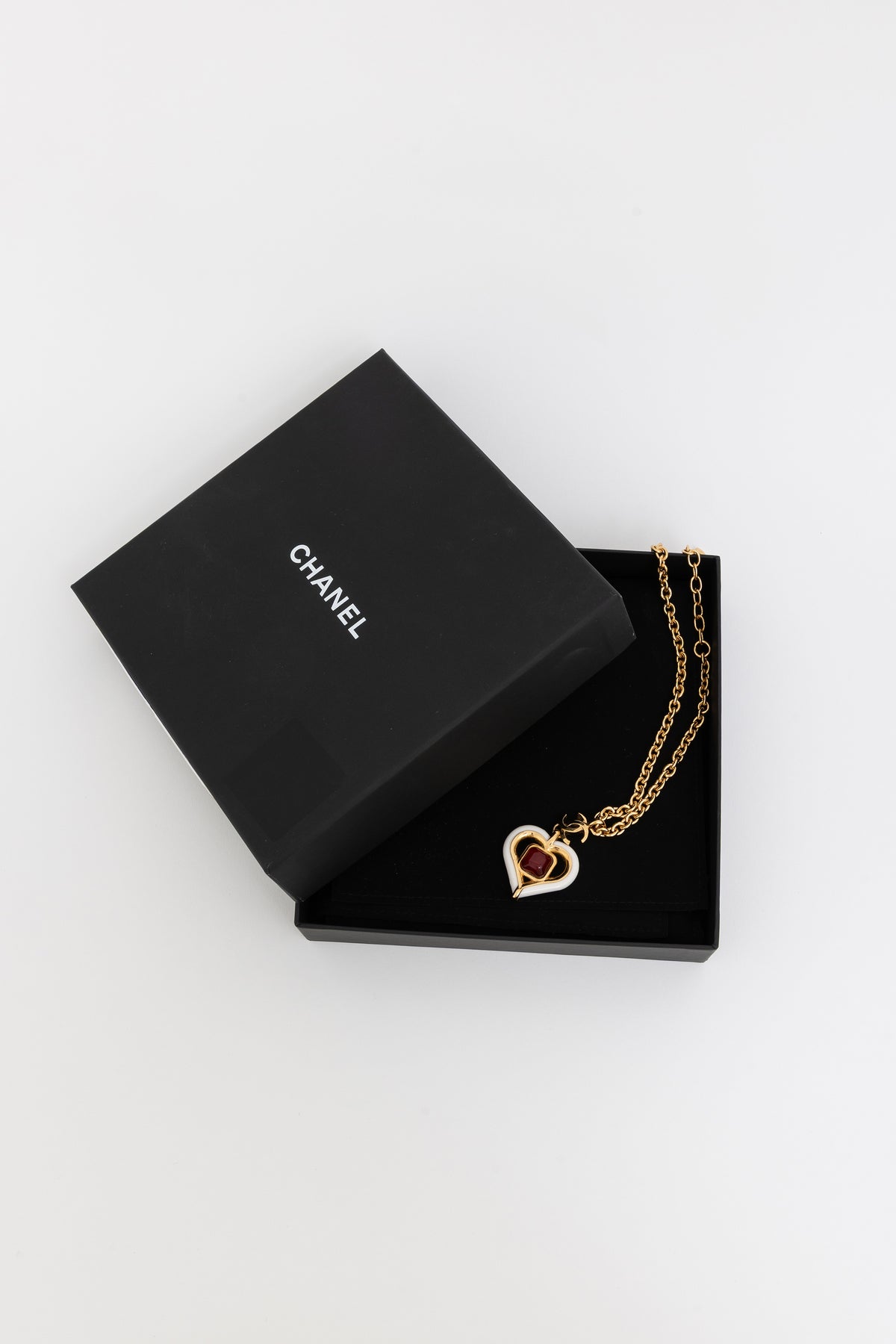 CC Red Gripoix White Heart Necklace