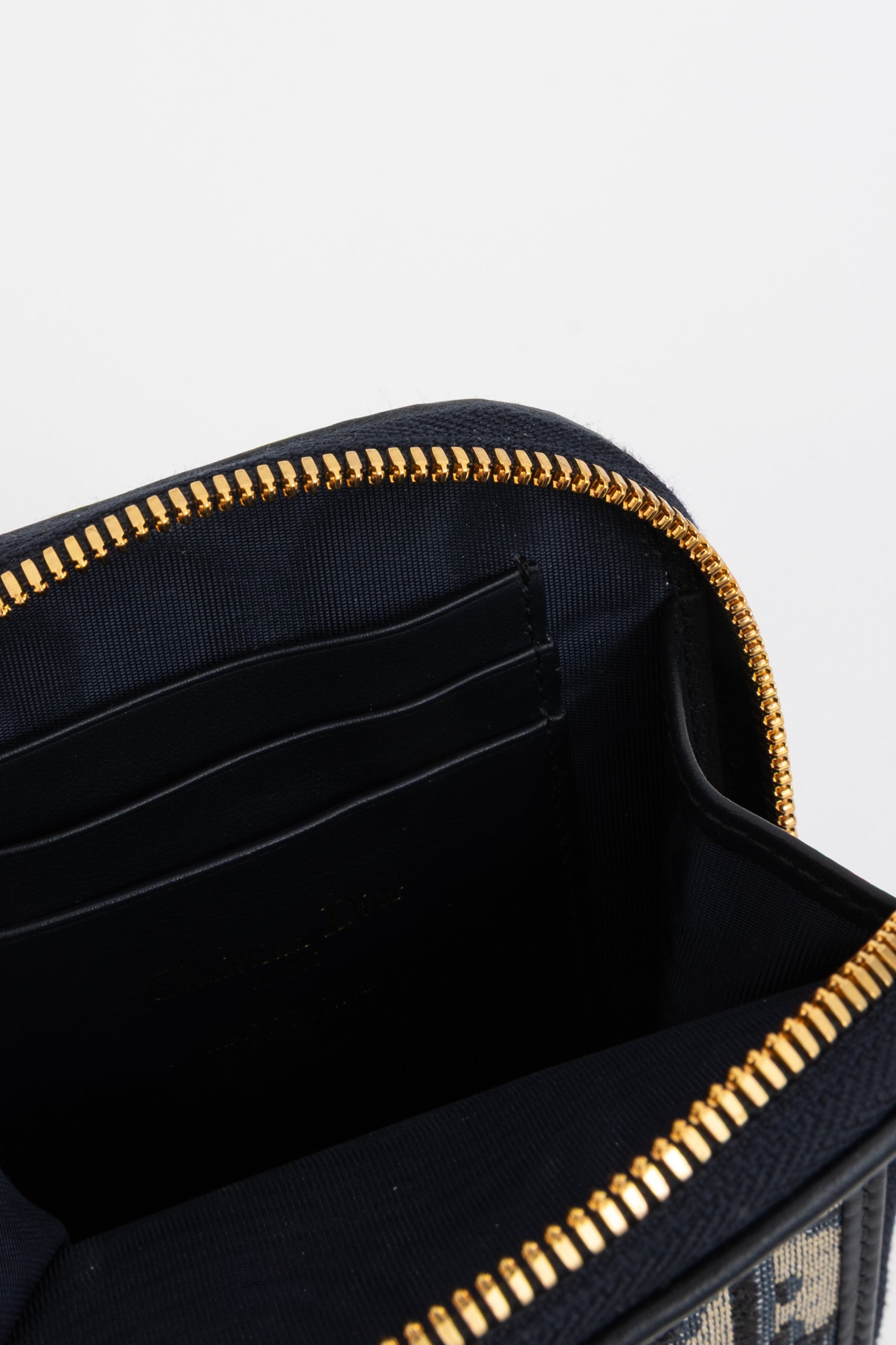 30 Montaigne Call'in Dior Phone Holder