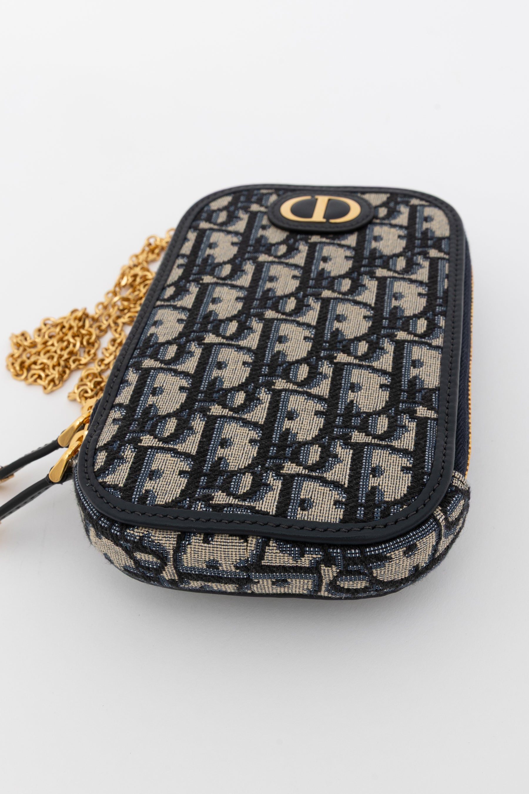 30 Montaigne Call'in Dior Phone Holder