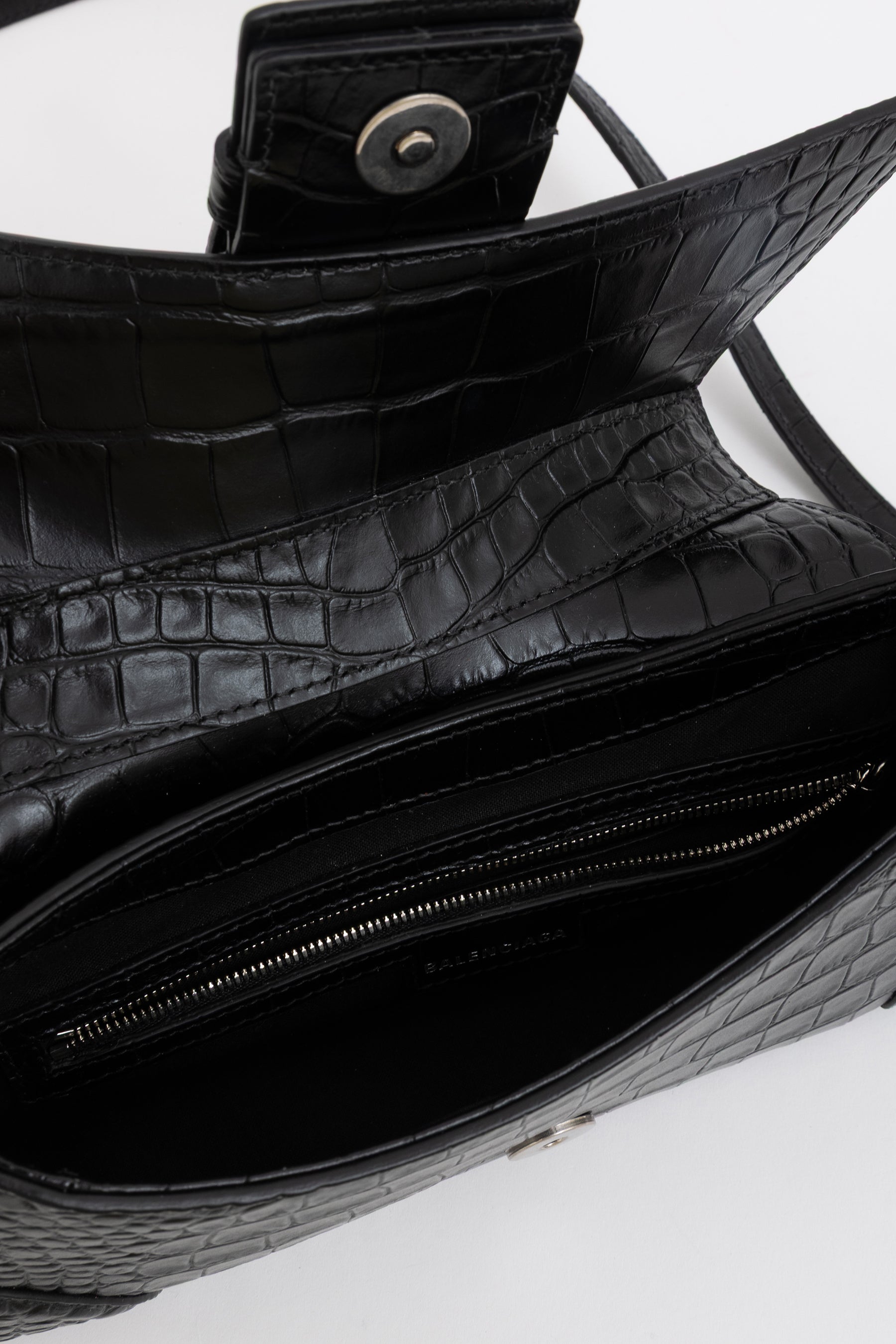 Lindsay Small Shoulder Bag