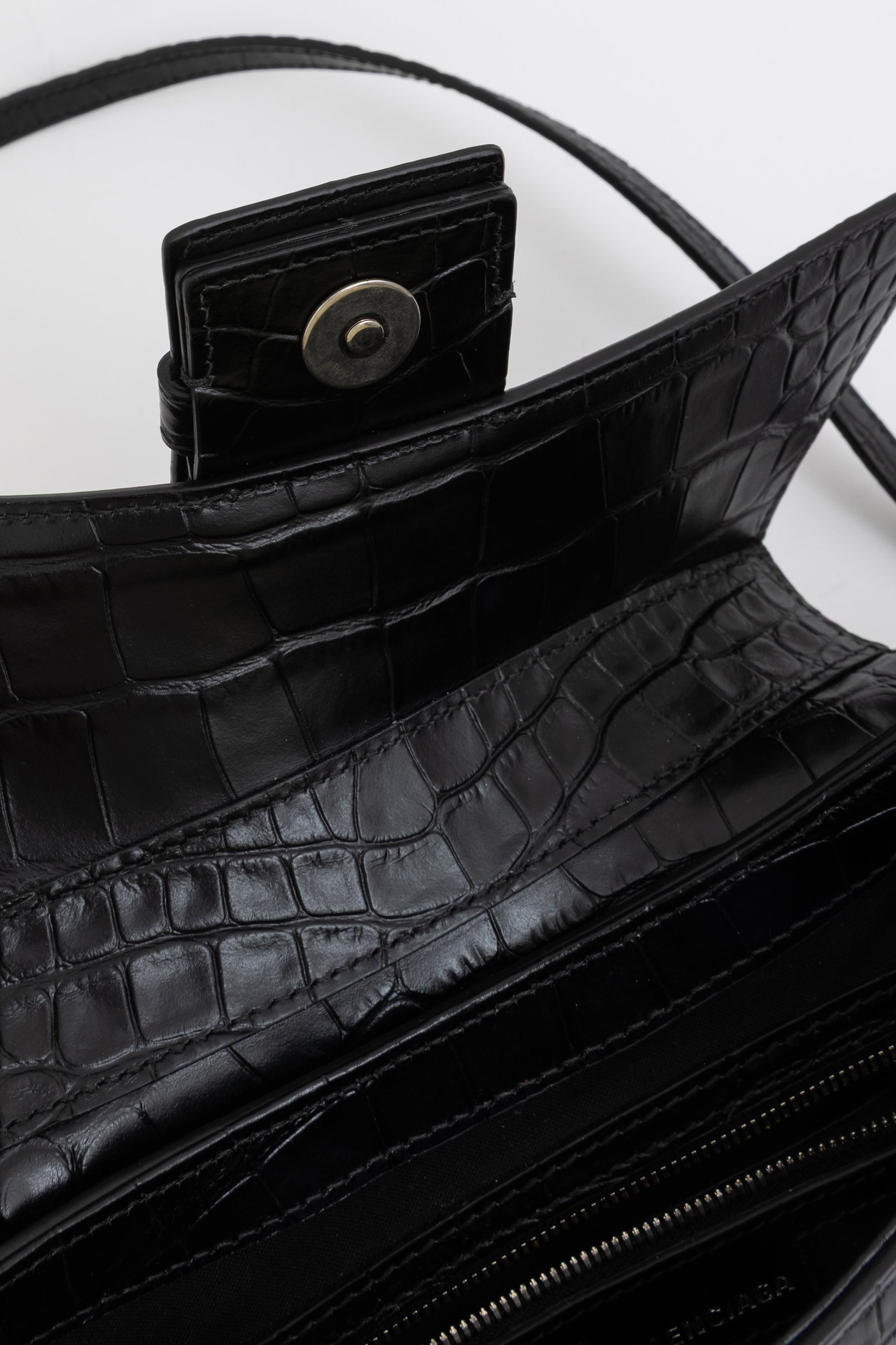 Lindsay Small Shoulder Bag