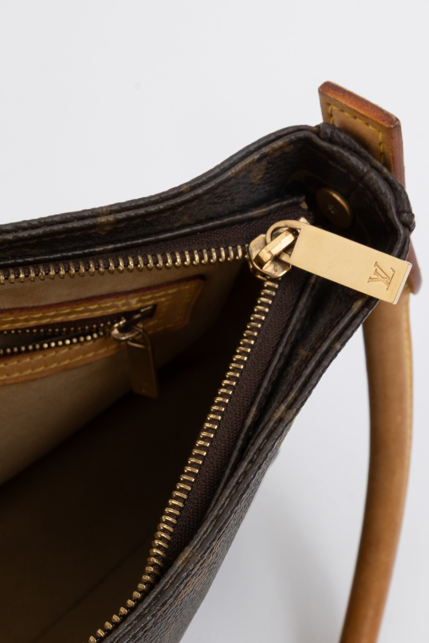 Monogram Looping MM Shoulder Bag