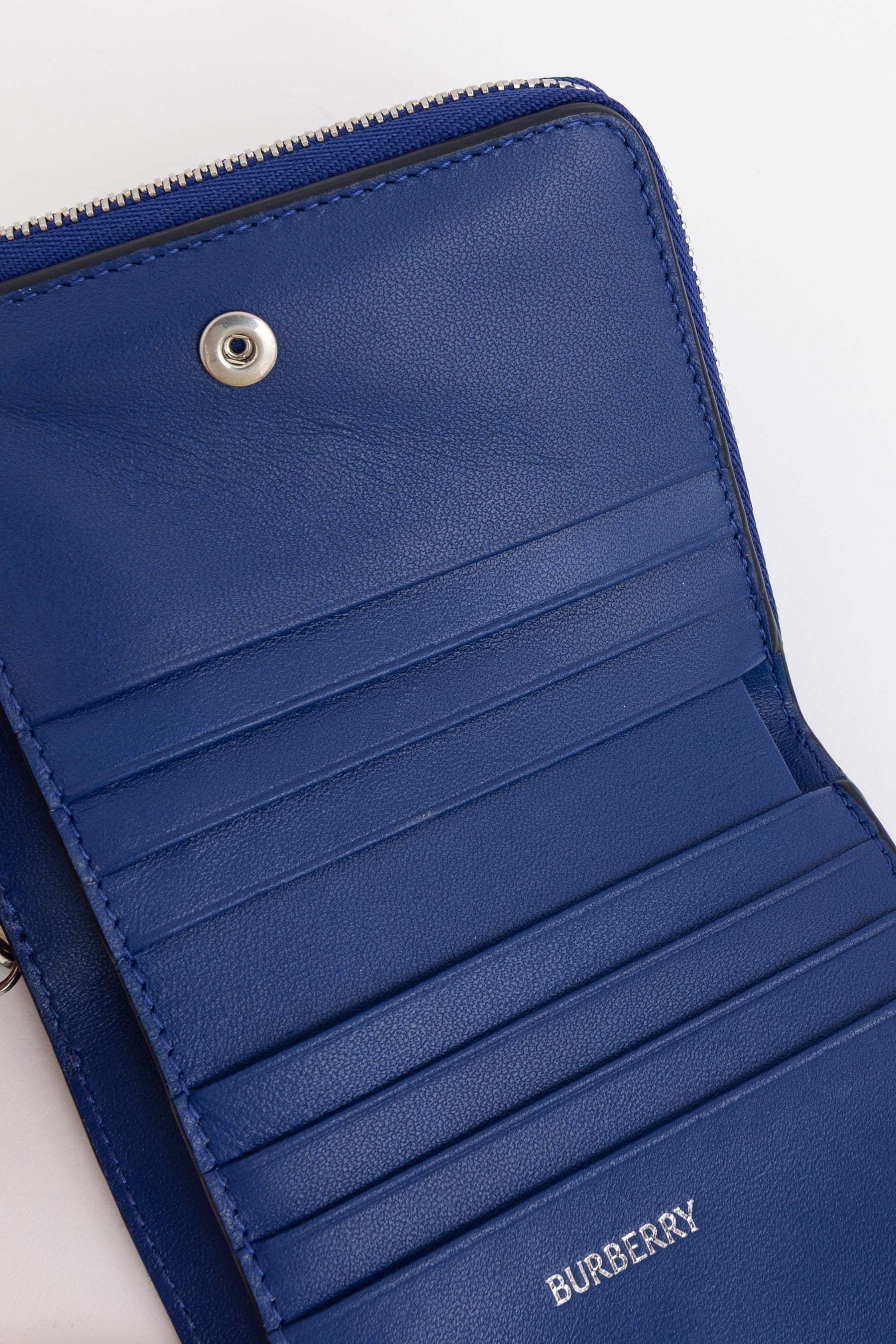 Compact Zip Bifold Wallet