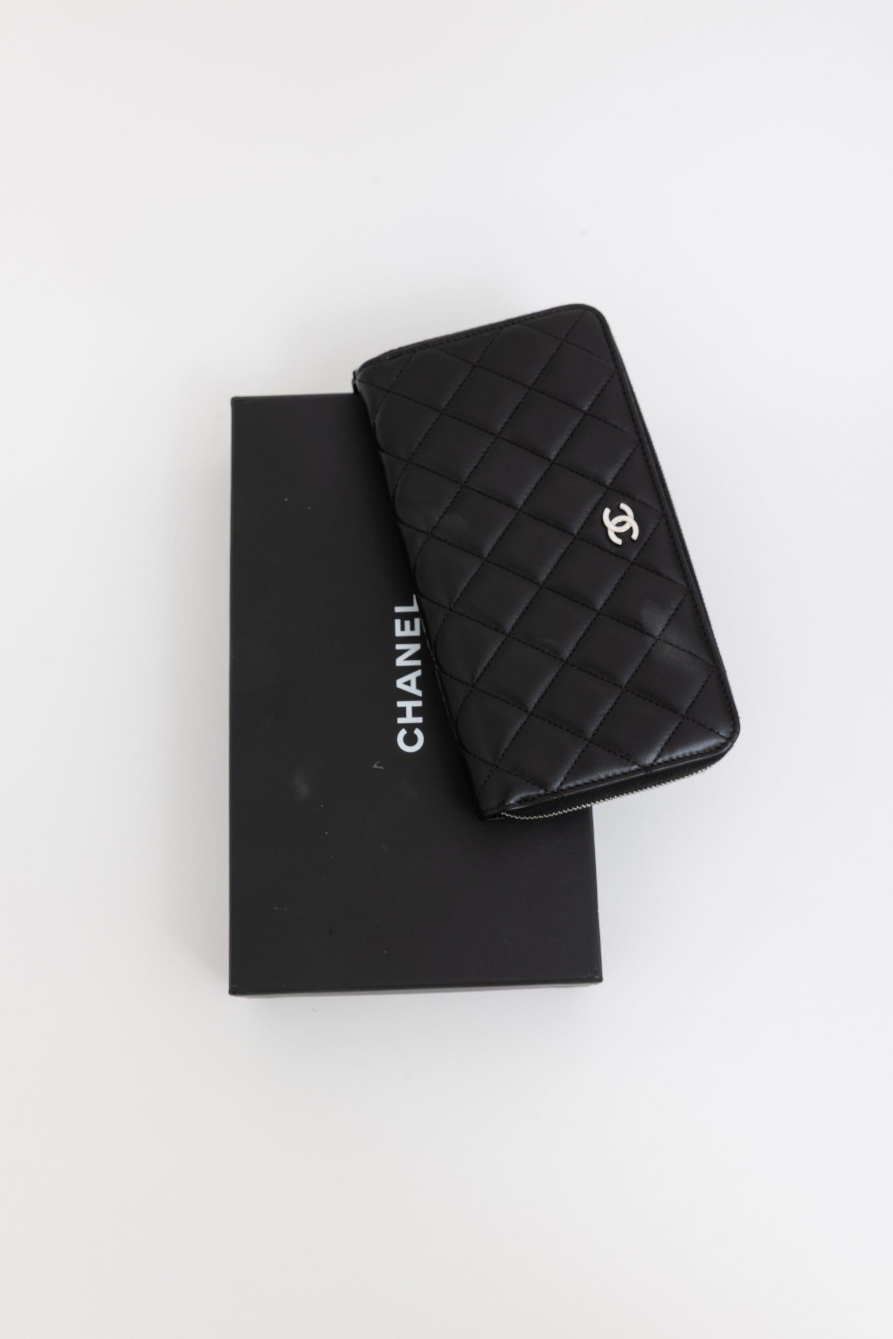Classic Long Zipped Wallet