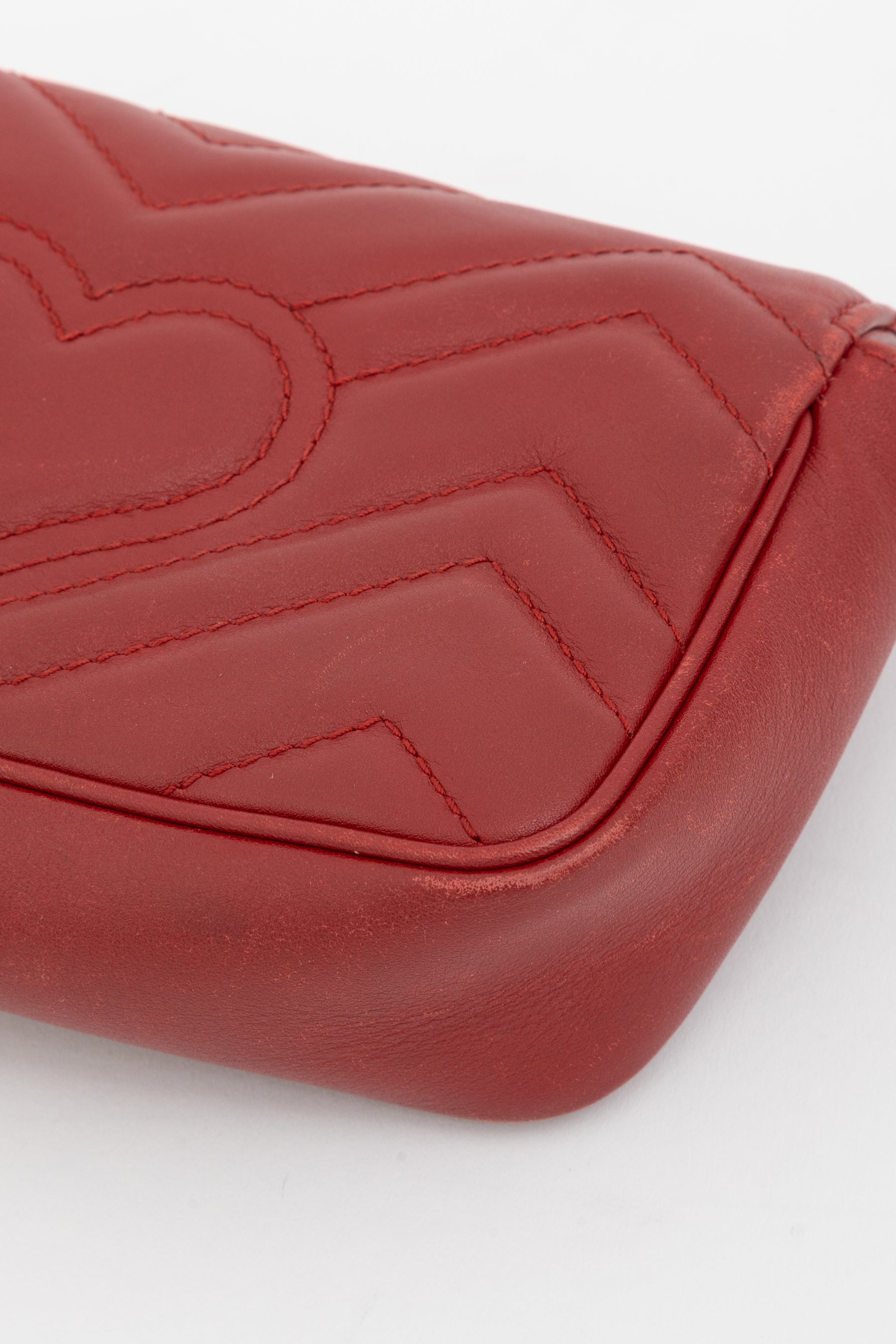 GG Marmont Super Mini Shoulder Bag