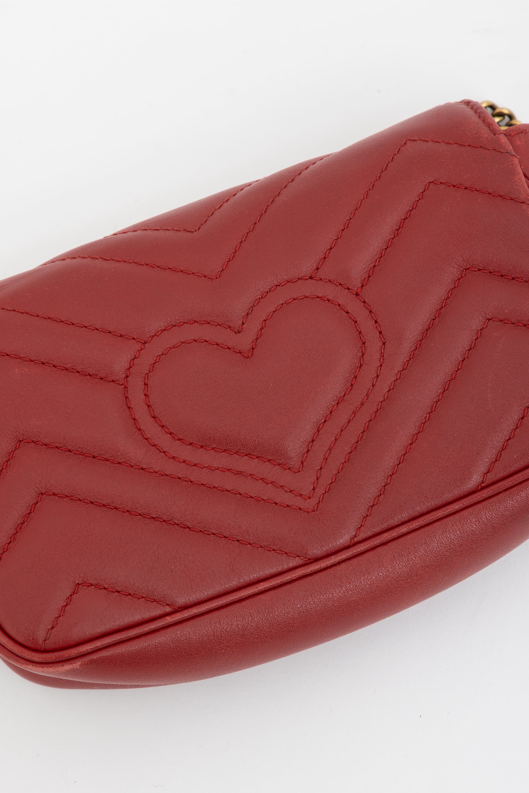 GG Marmont Super Mini Shoulder Bag
