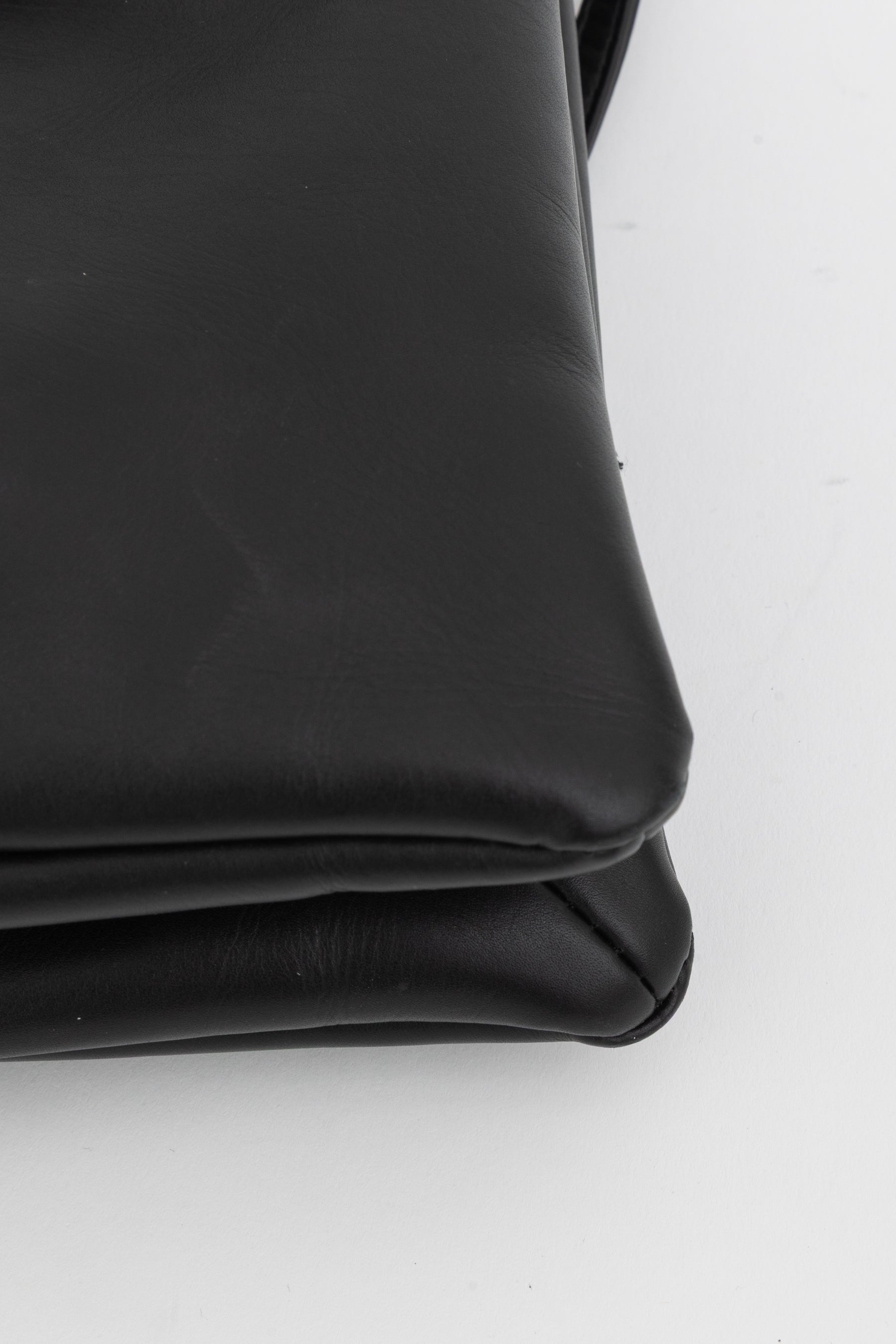 Medium Liberta Bag