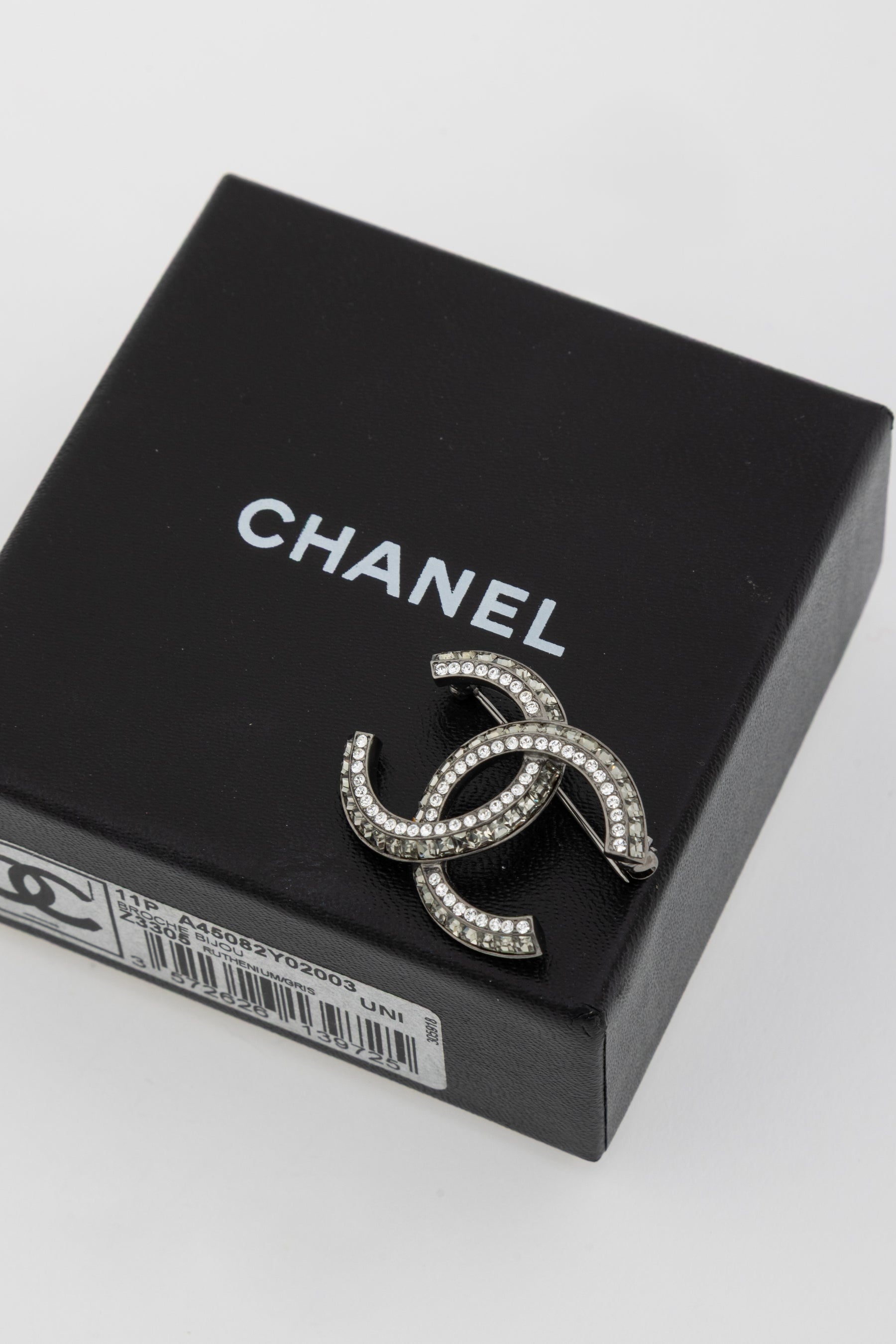 Ruthenium CC Strass Brooch