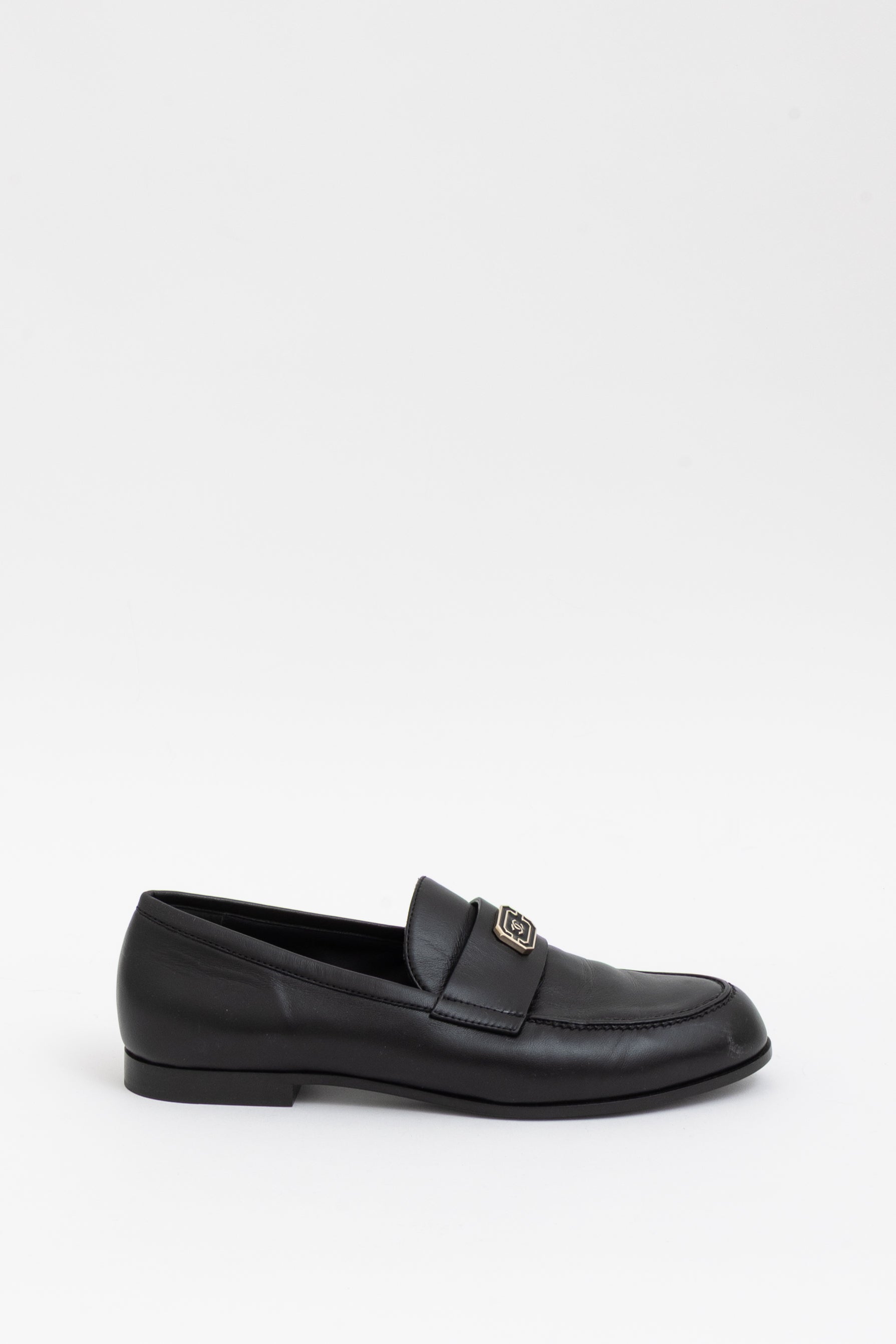 Enamel CC Logo Loafers