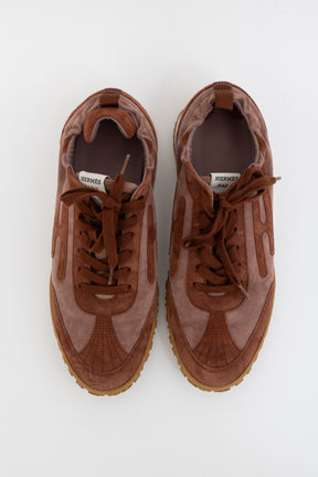 Jet Sneakers