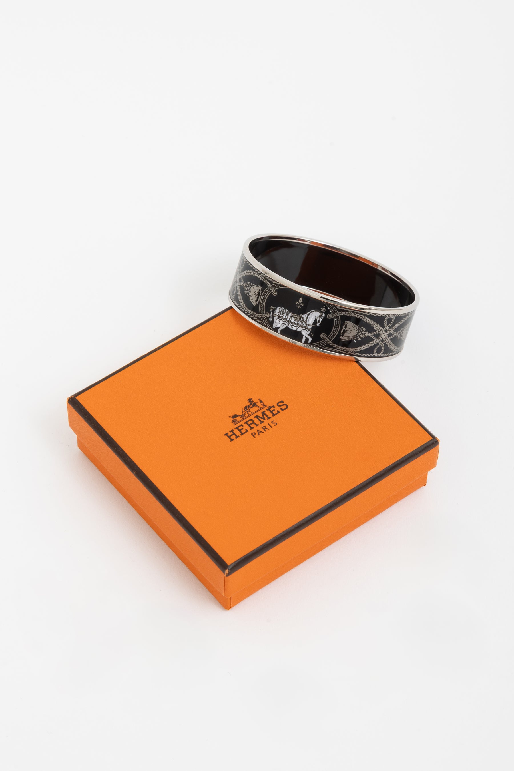 Grand Apparat Wide Enamel Bangle Bracelet