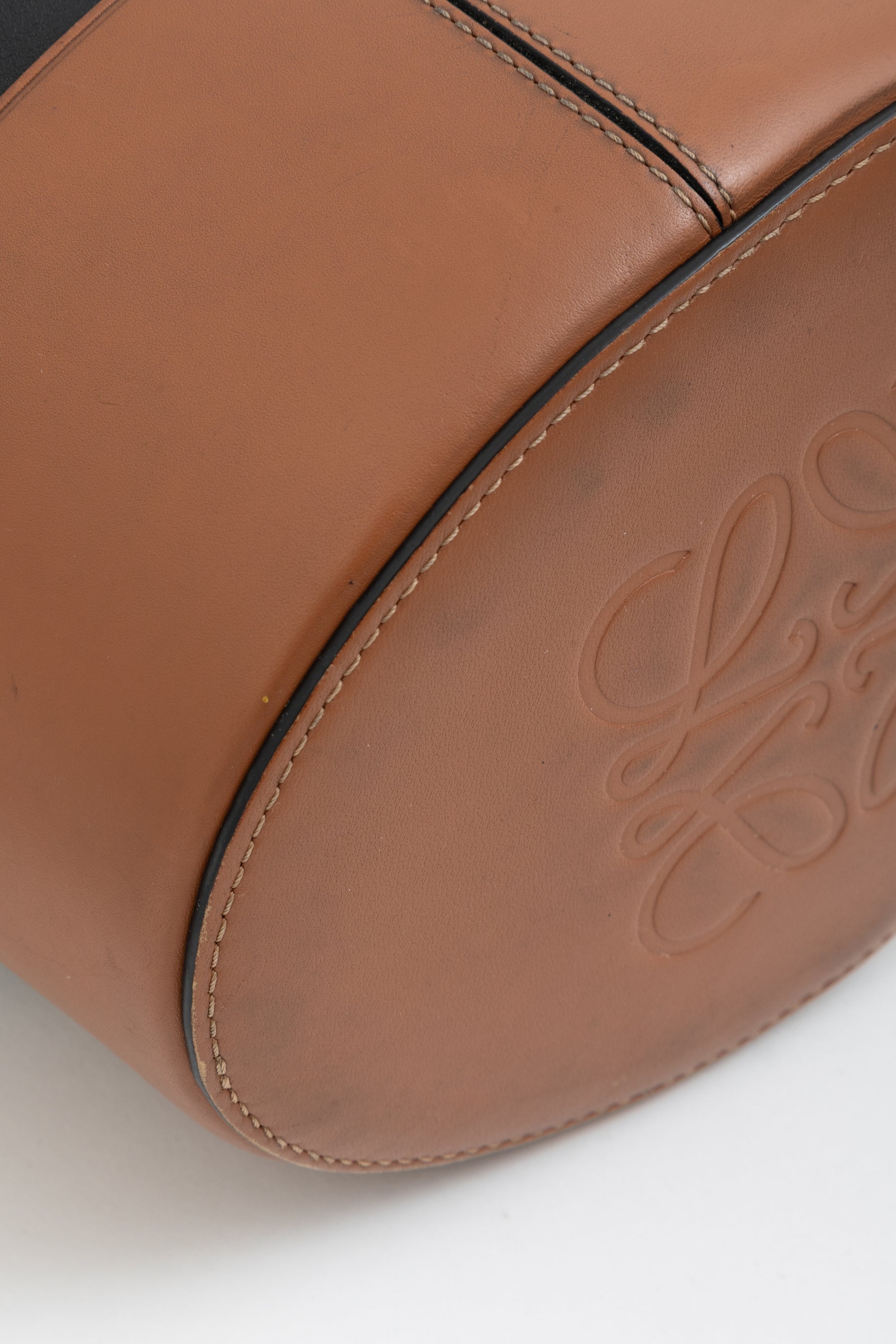 Balloon Bucket Bag