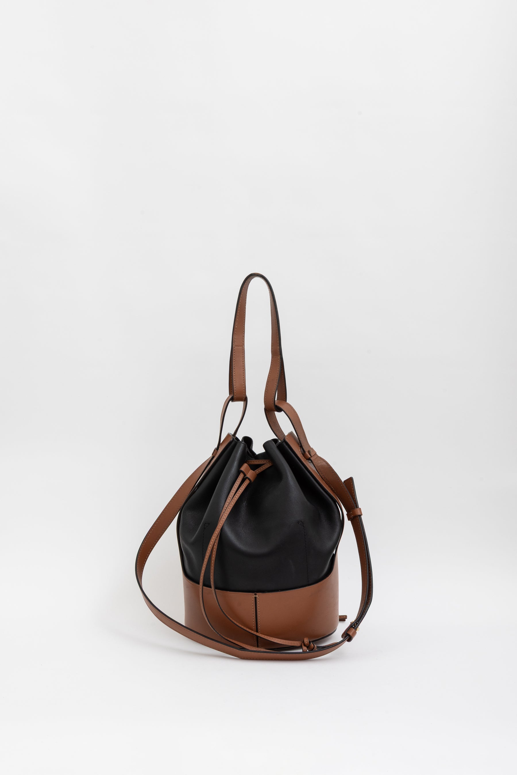 Balloon Bucket Bag