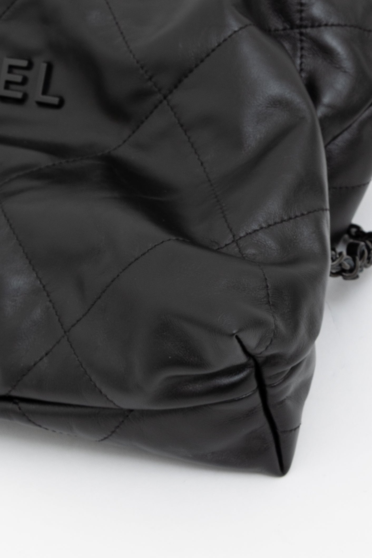 So Black 22 Backpack