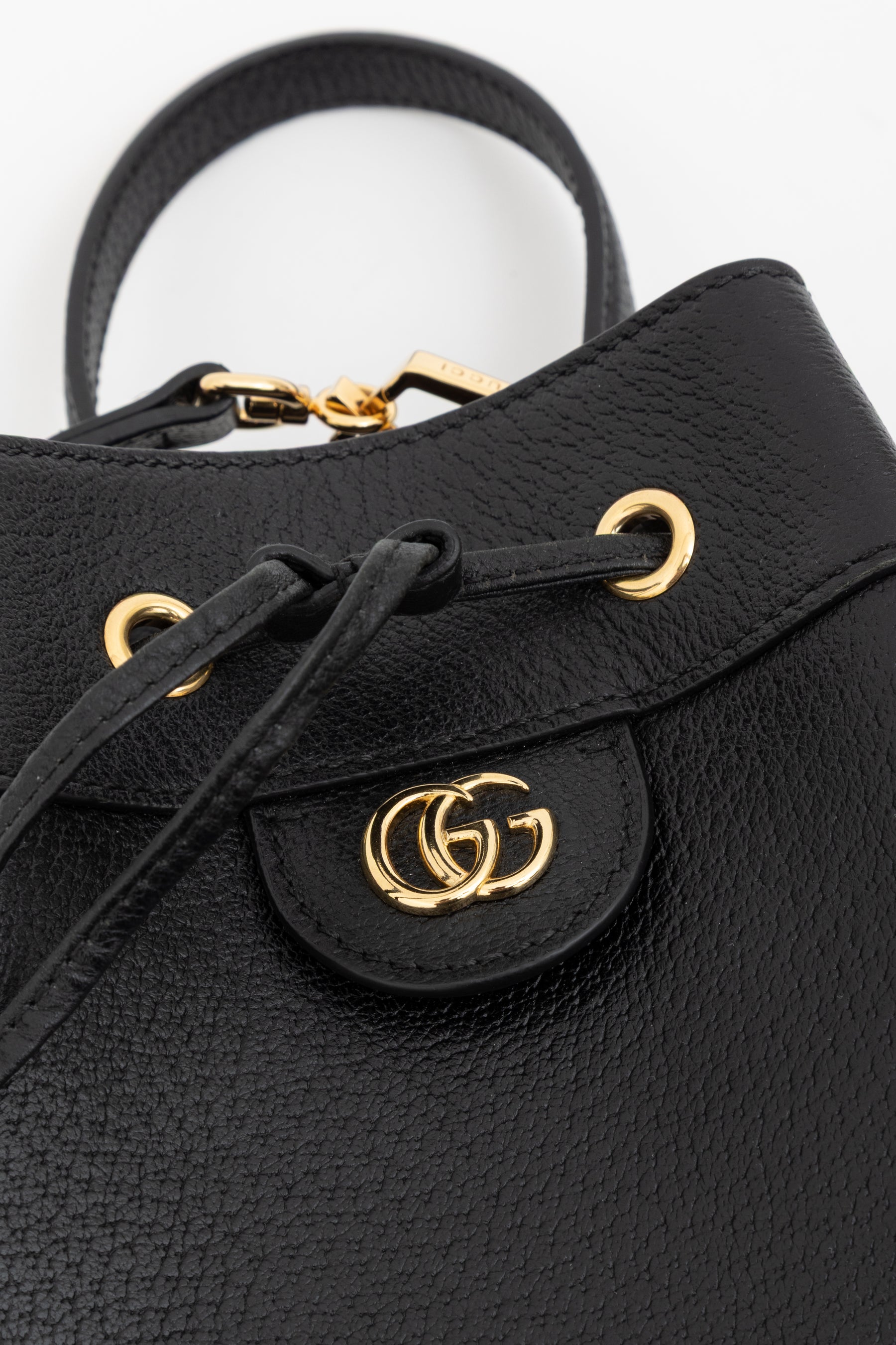 Ophidia Bucket Bag