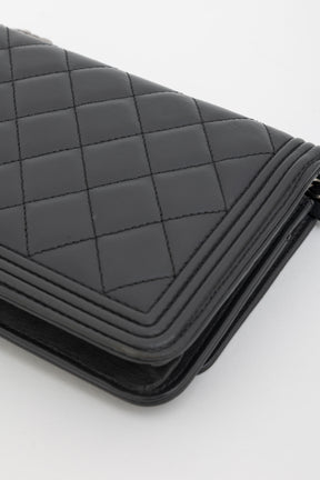 Boy Wallet on Chain