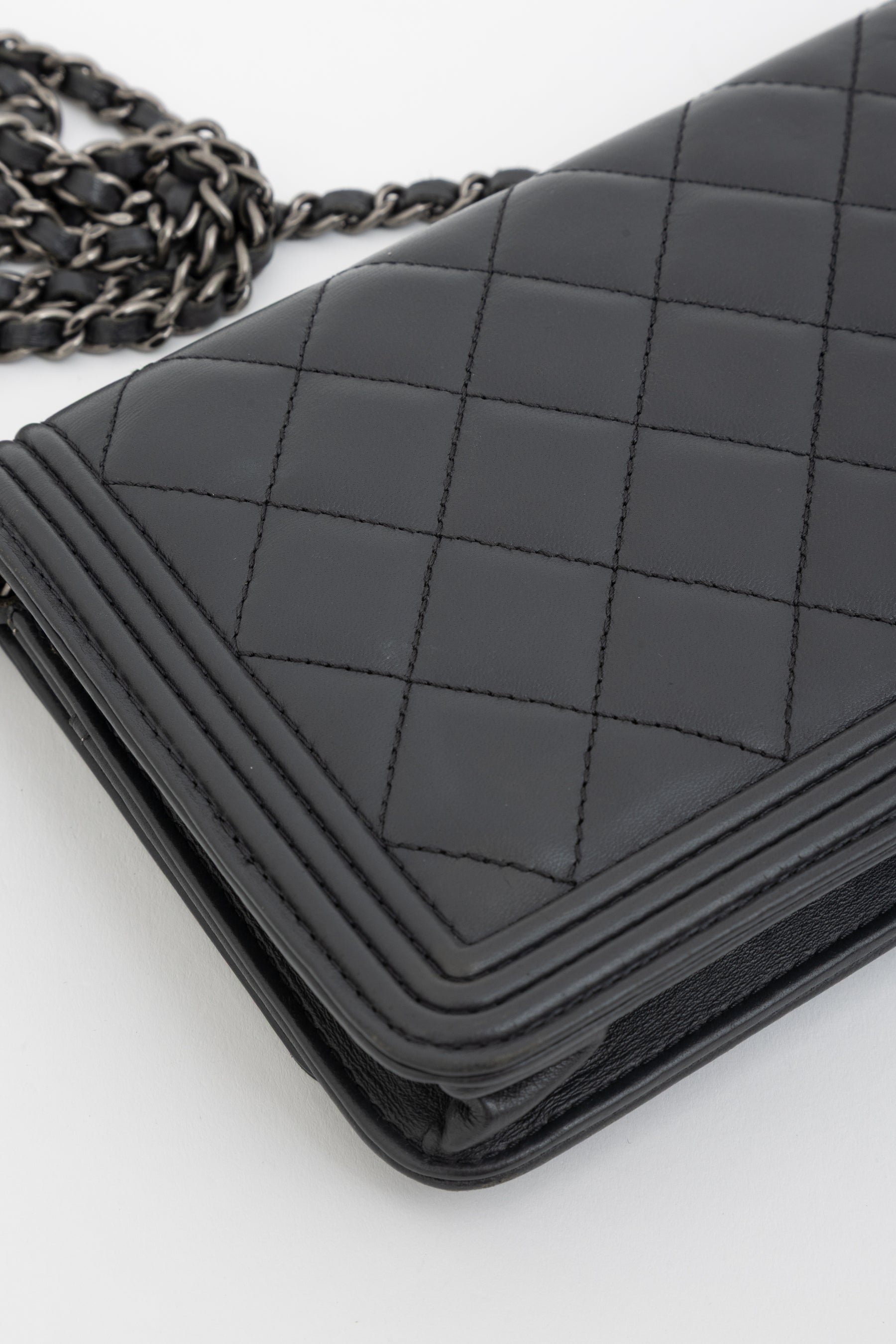 Boy Wallet on Chain
