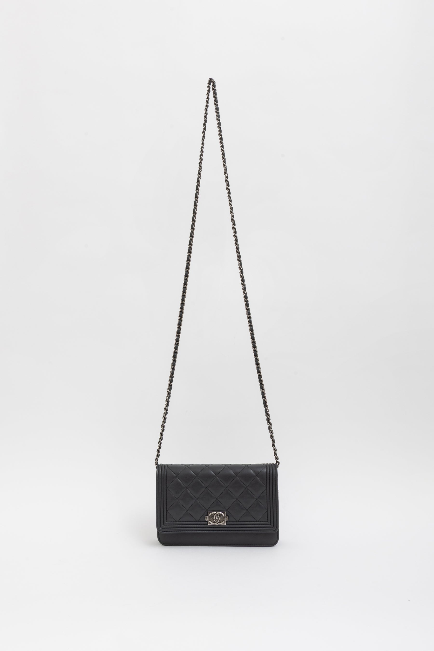 Boy Wallet on Chain