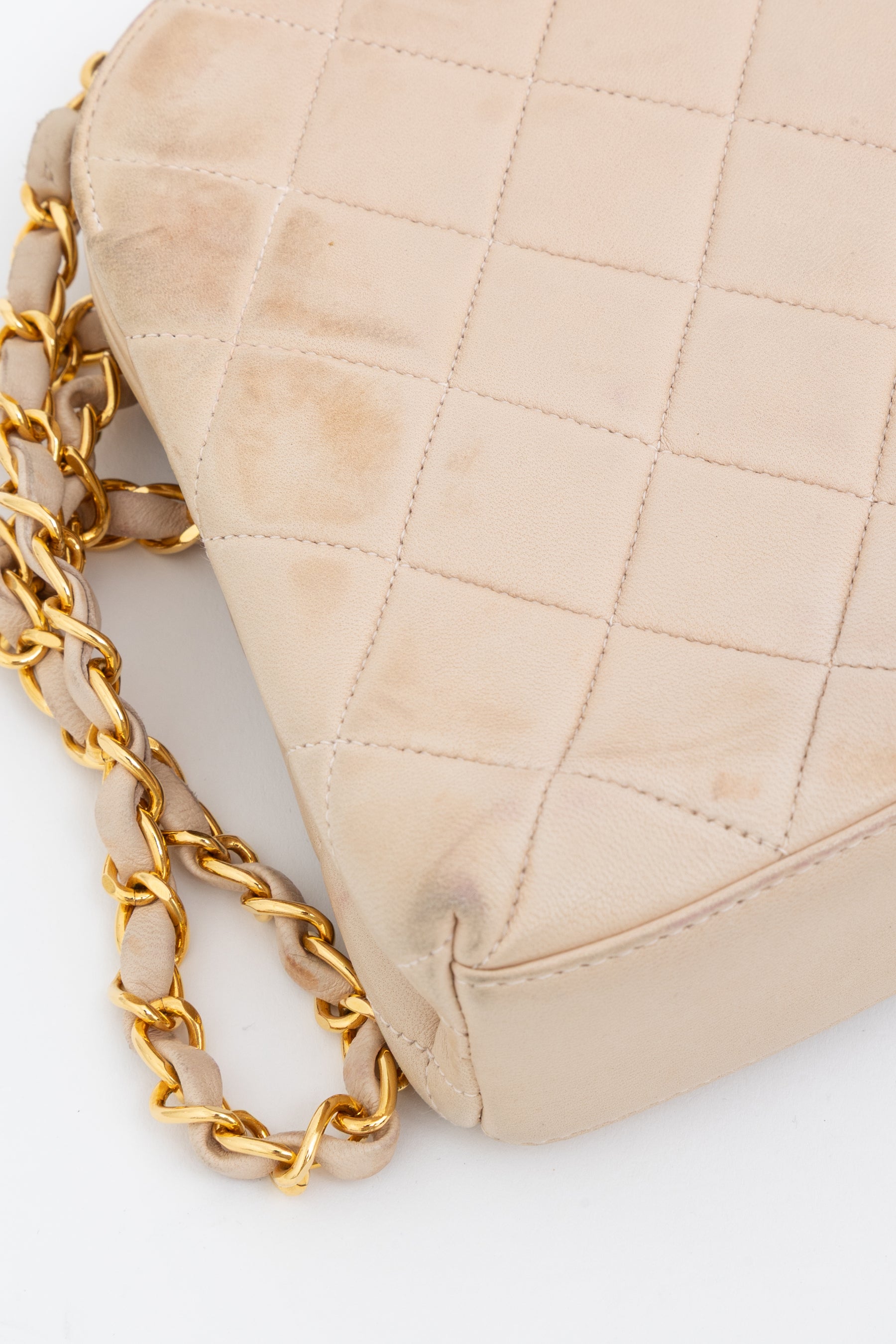 Kisslock Shoulder Bag