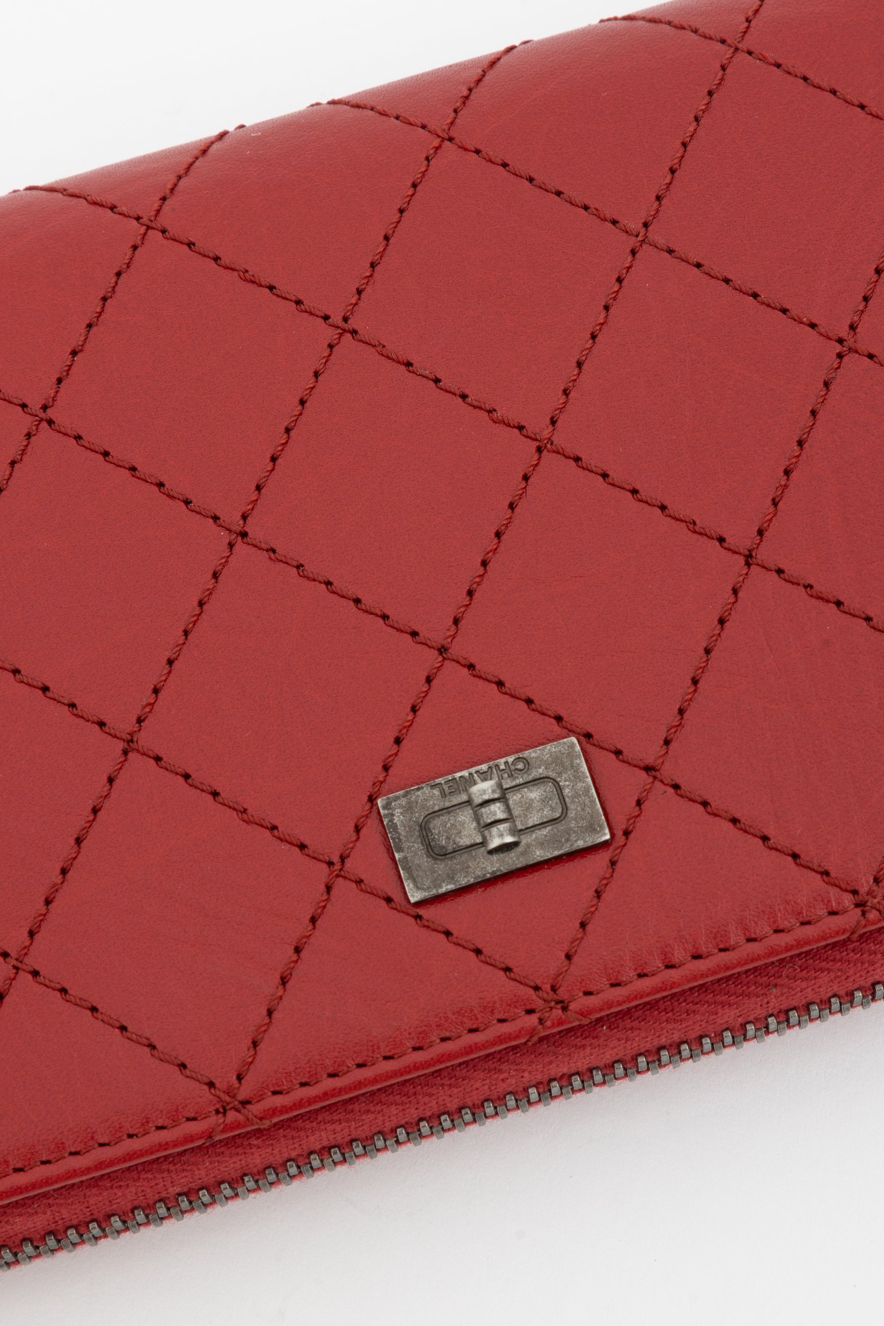 Wild Stitch Round Zipper Long Wallet