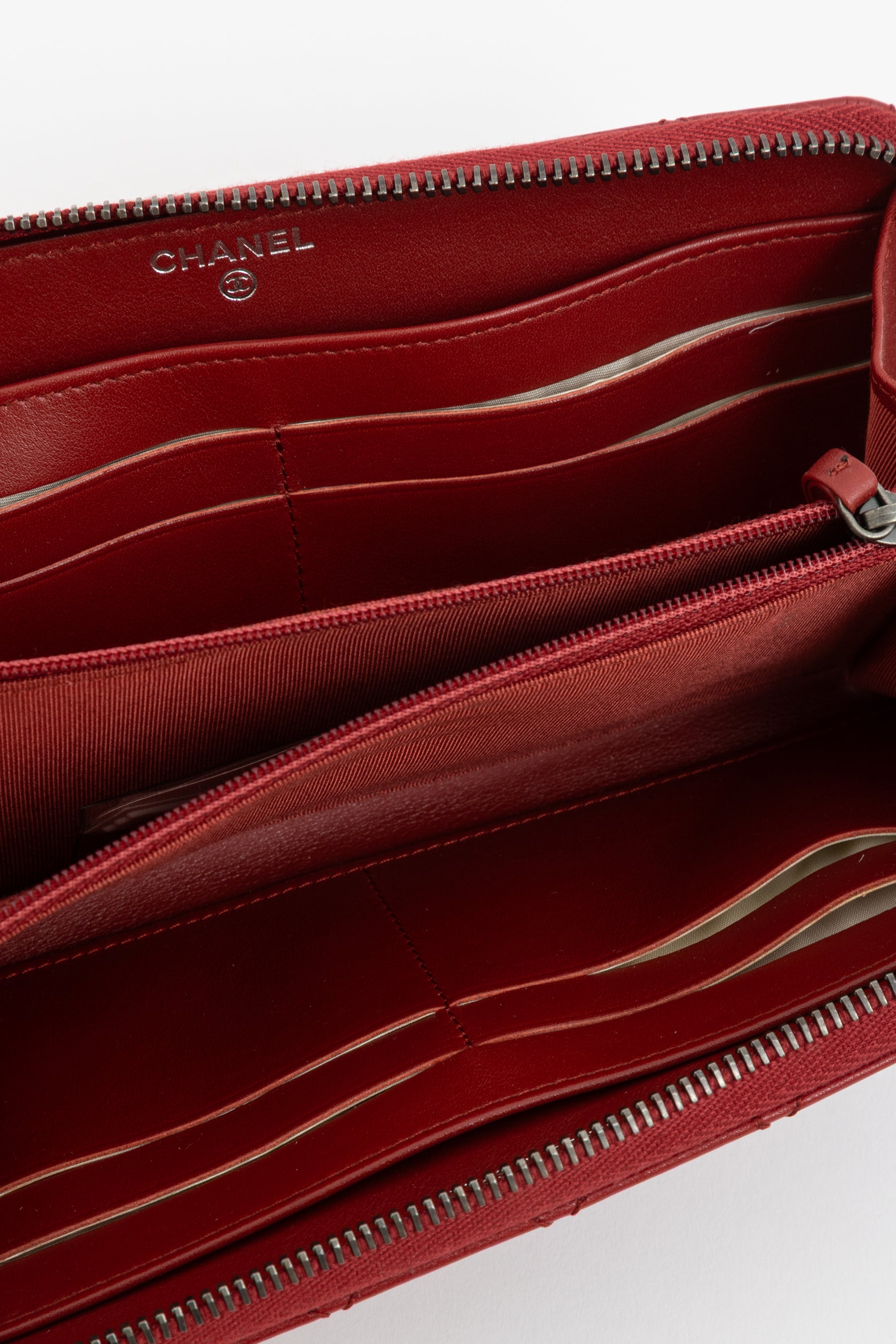 Wild Stitch Round Zipper Long Wallet