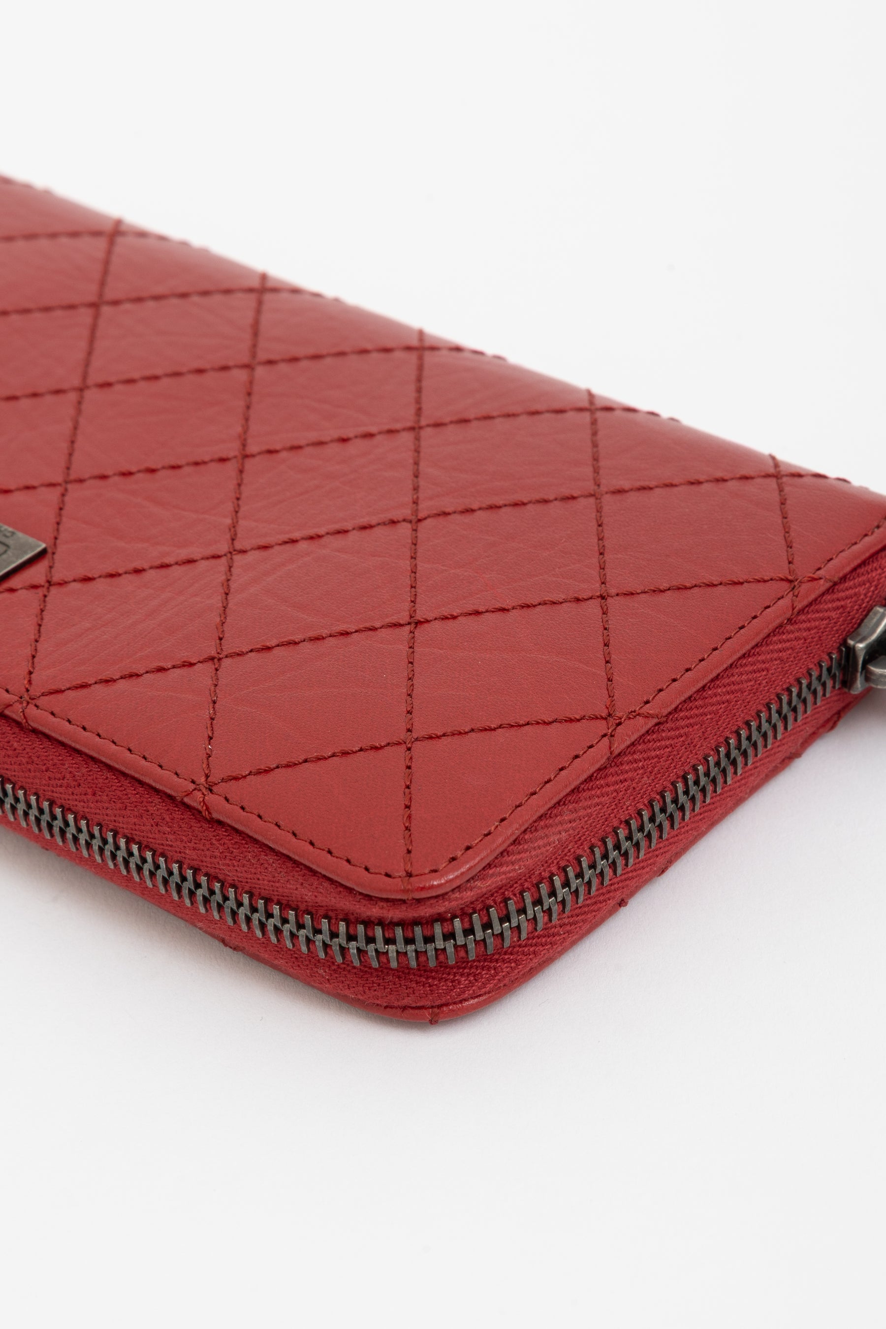 Wild Stitch Round Zipper Long Wallet