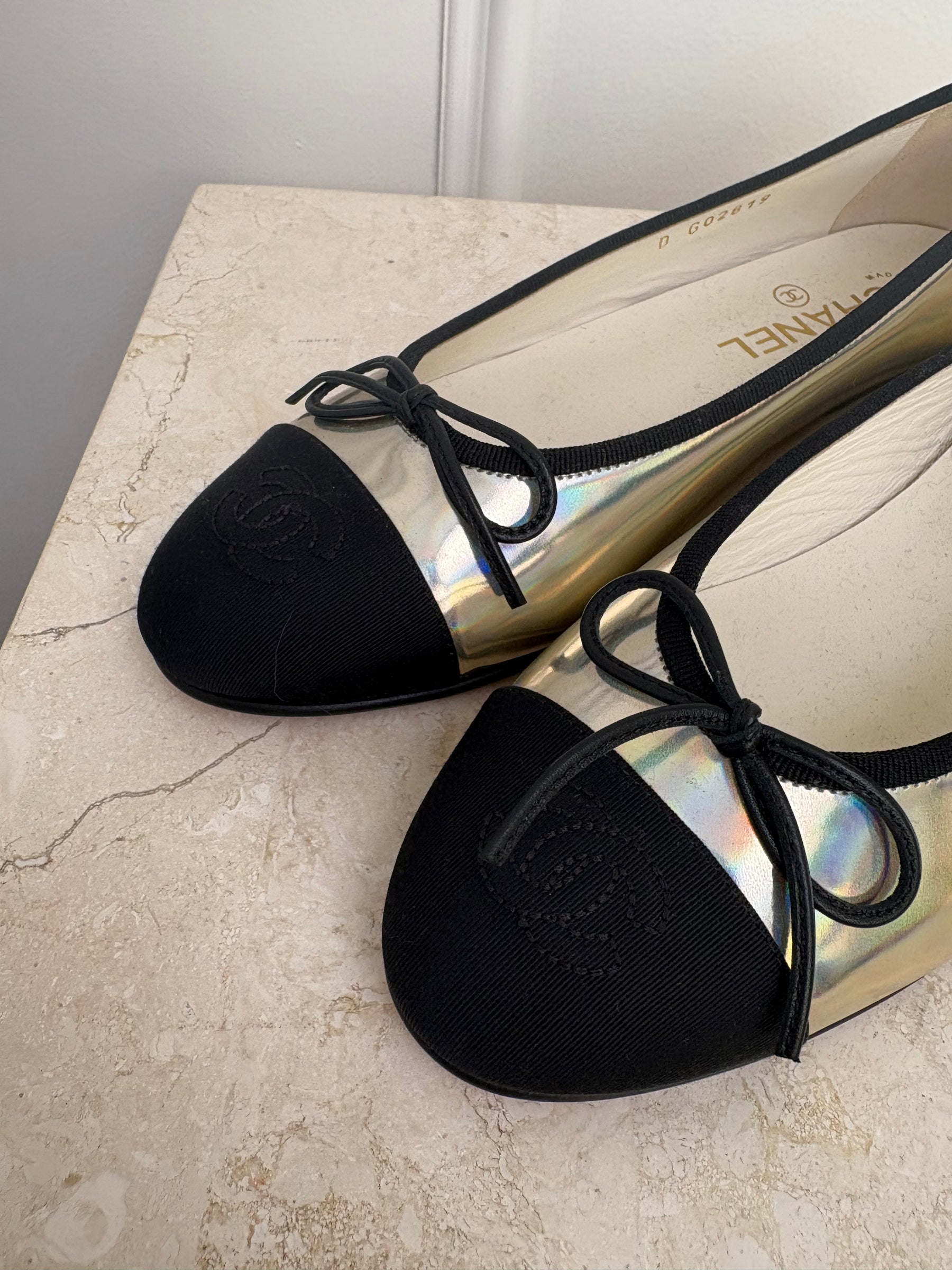 Chanel Ballet Flats Silver & Black Bicolor, 38C
