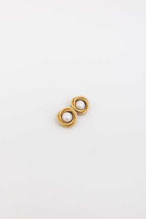 Twisted Pearl Clip On Earrings