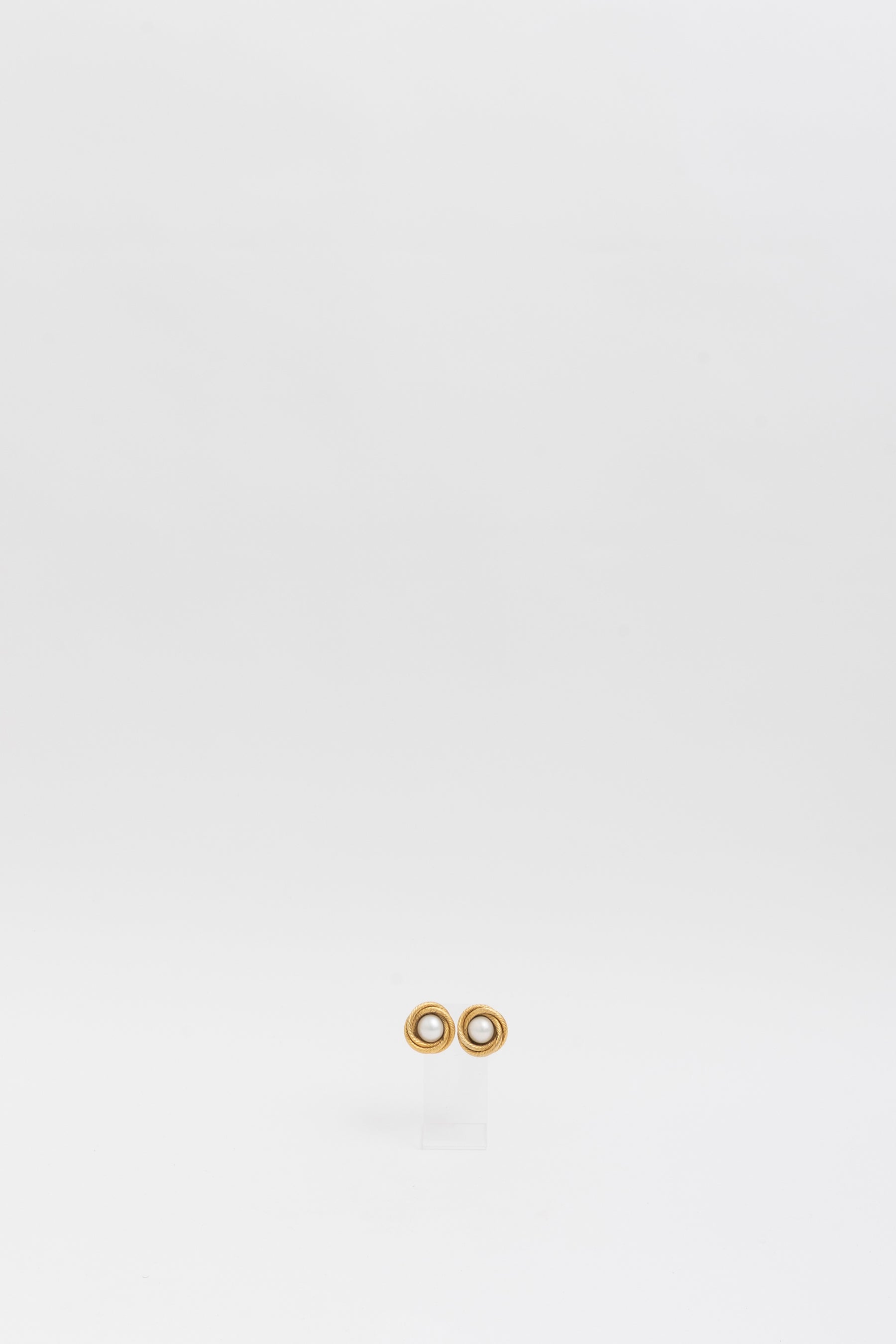 Twisted Pearl Clip On Earrings