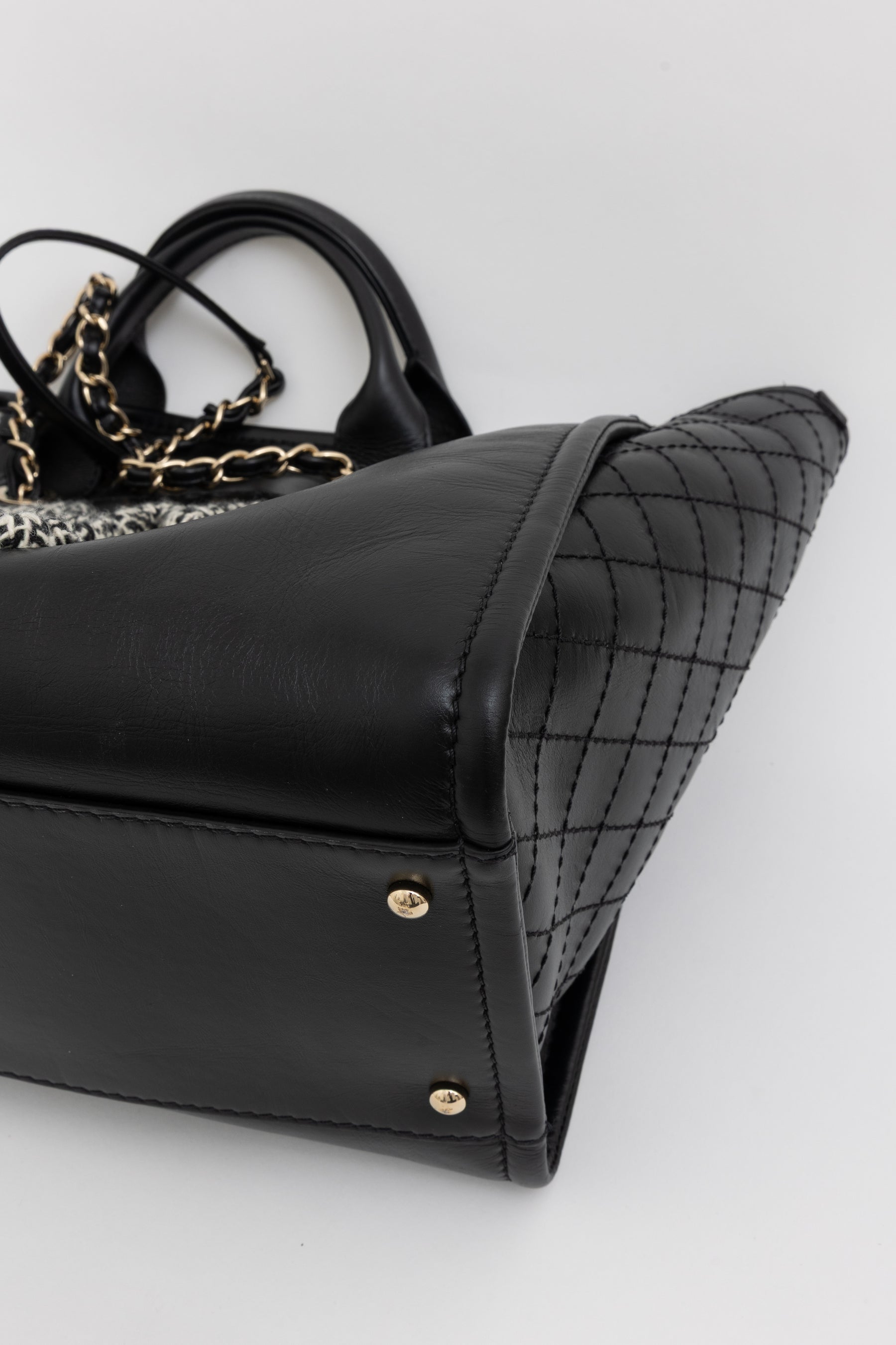 22B Tweed Deauville Tote Bag