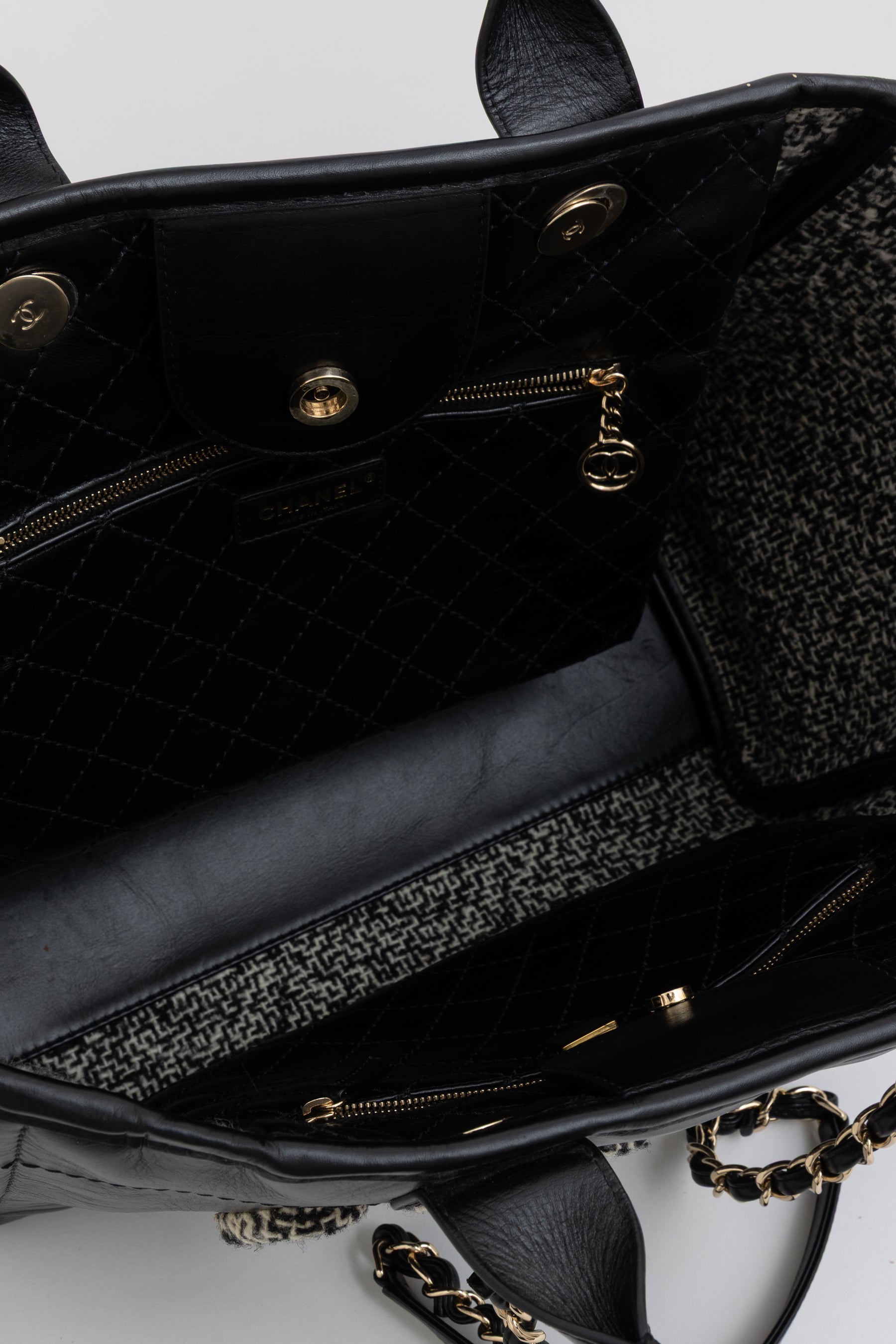 22B Tweed Deauville Tote Bag