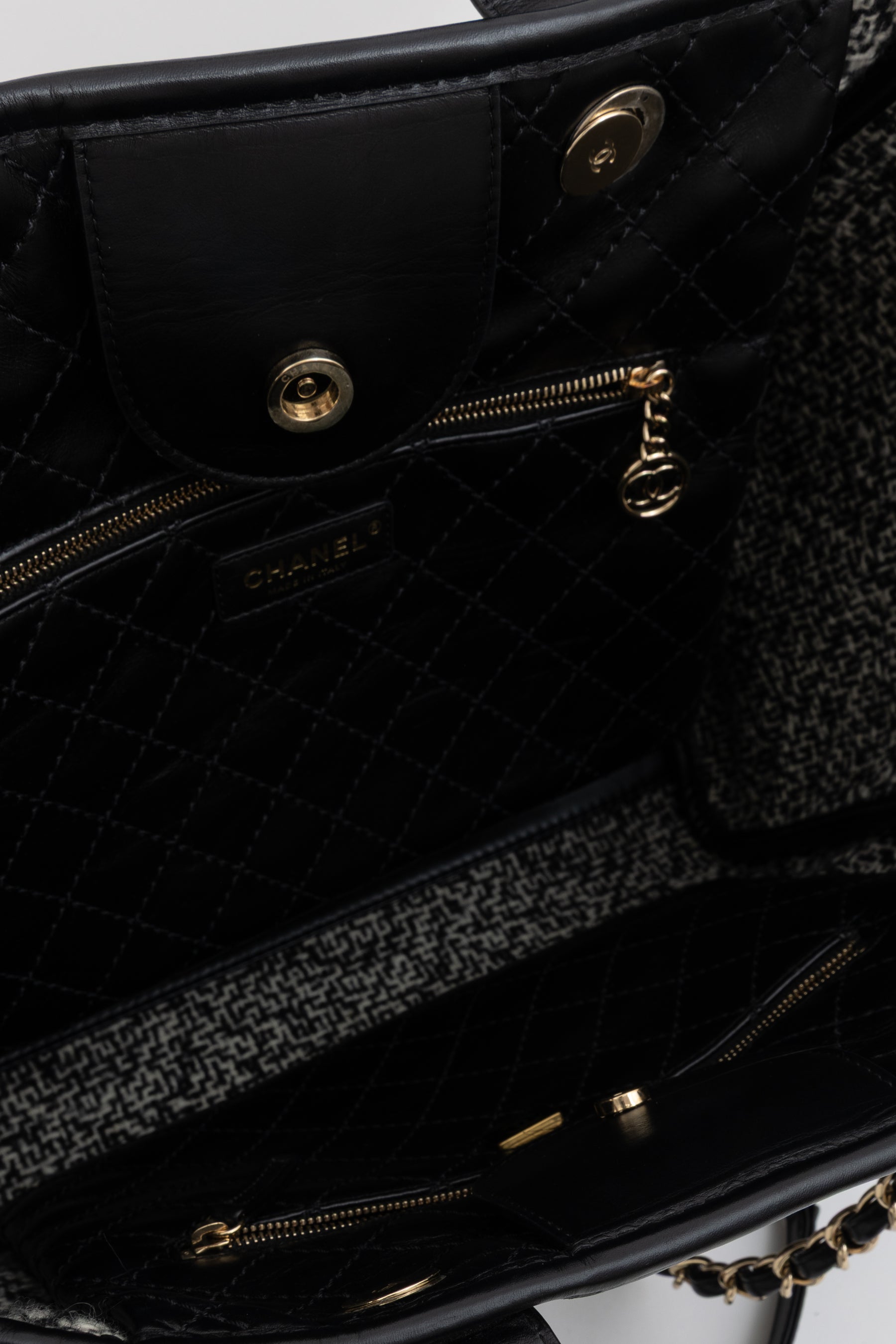 22B Tweed Deauville Tote Bag