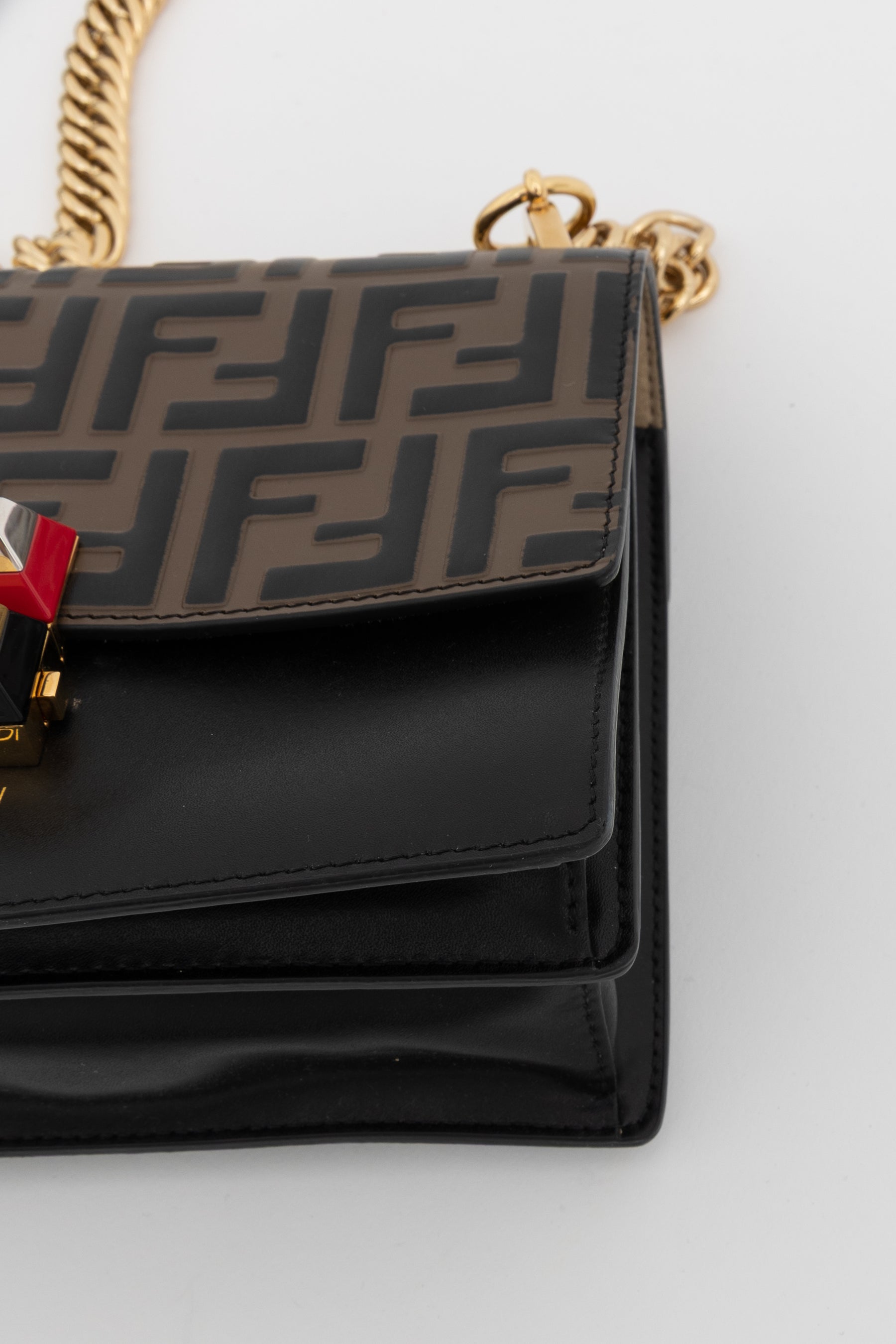 Kan I Small Shoulder Bag