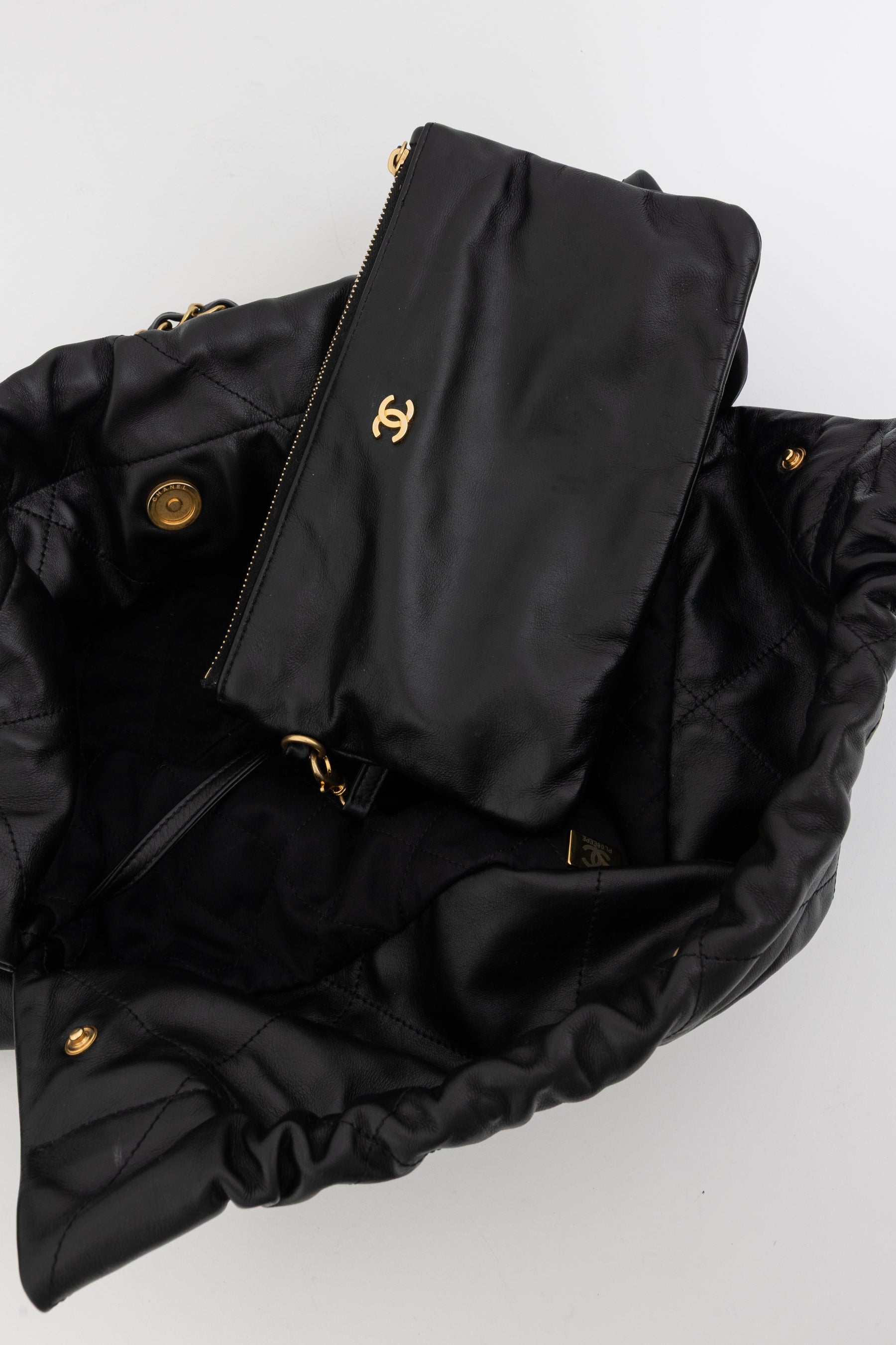 Medium 22 Handbag