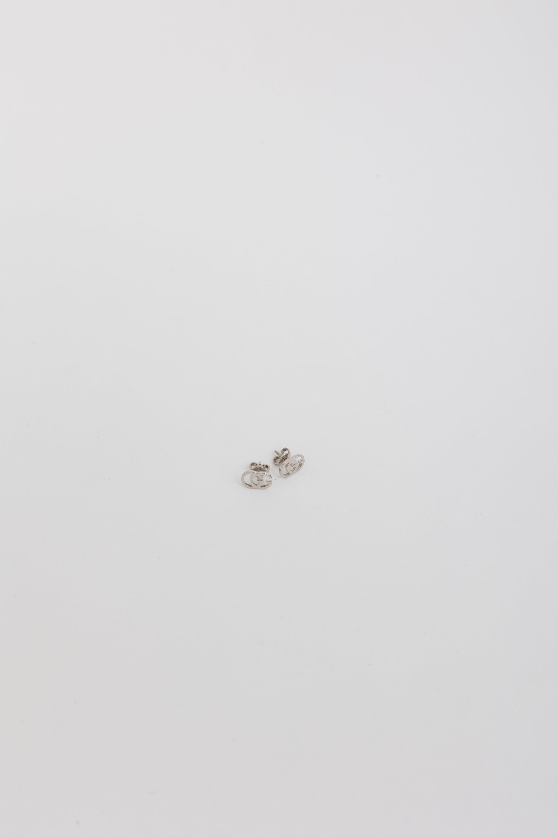 Interlocking 18k White Gold Earrings