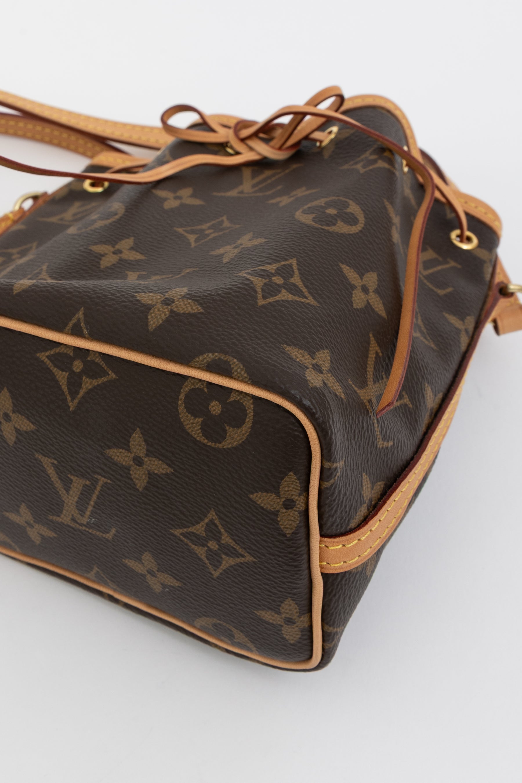 Nano Noé Bucket Bag