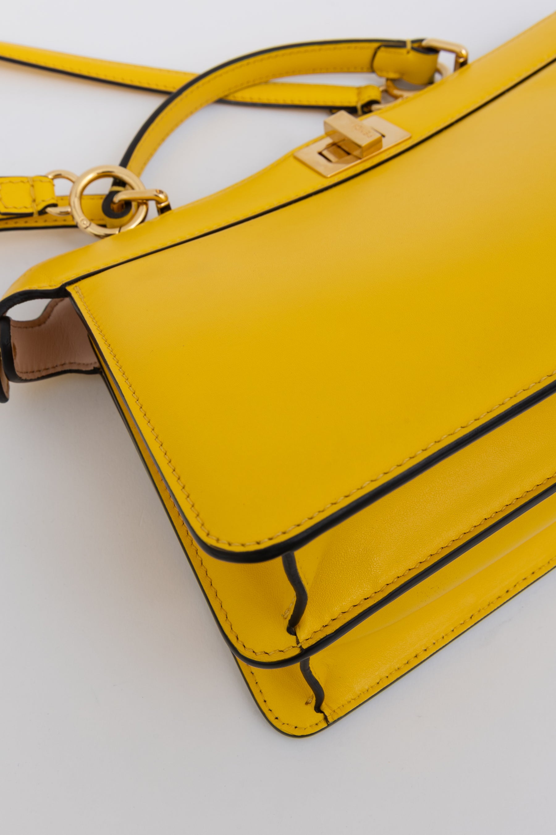 Peekaboo ISeeU East-West Bag
