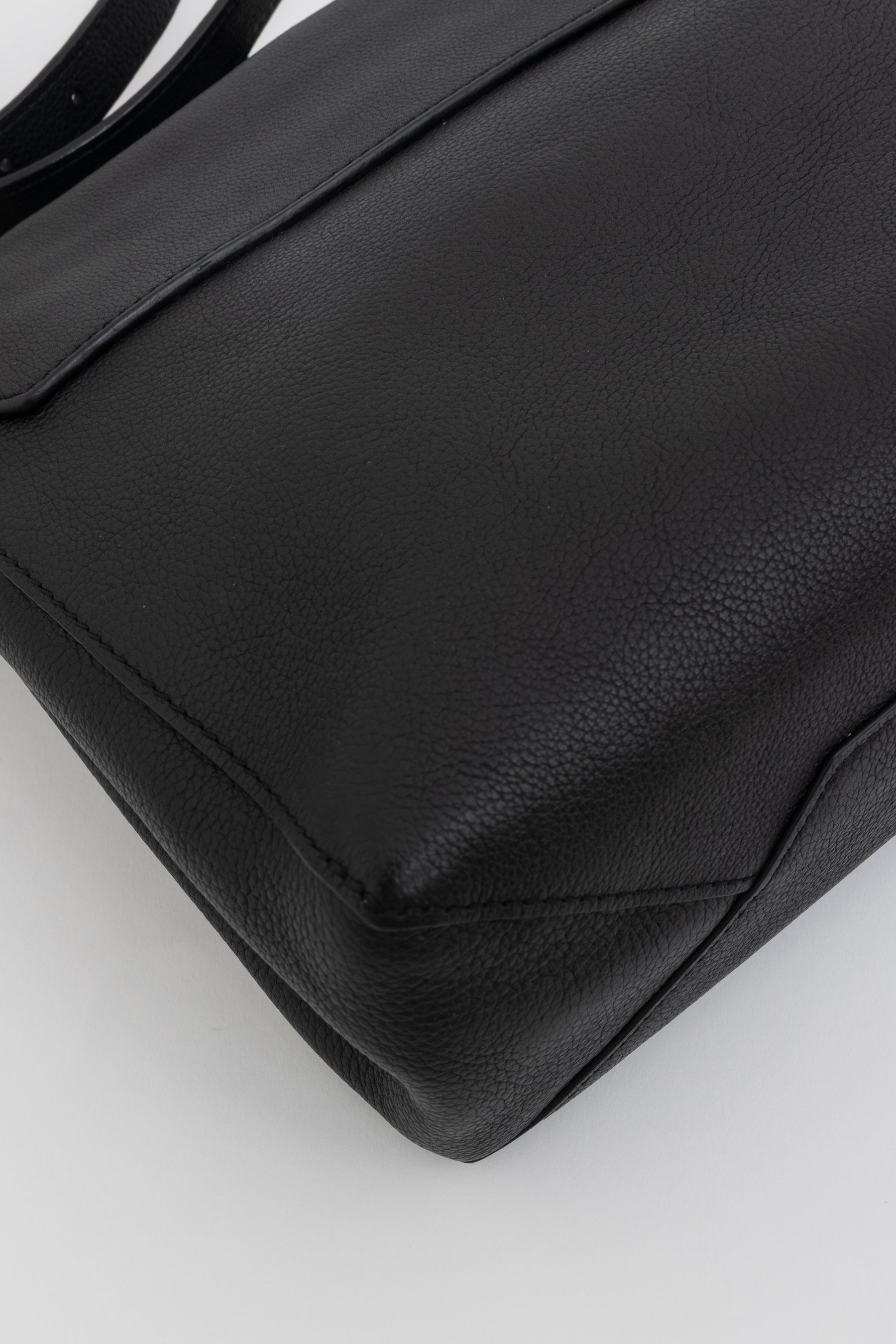 Lockme II Satchel Bag